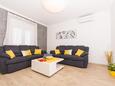 Obývací pokoj Trogir, Obývací pokoj v ubytování typu apartment, s klimatizací a WiFi.