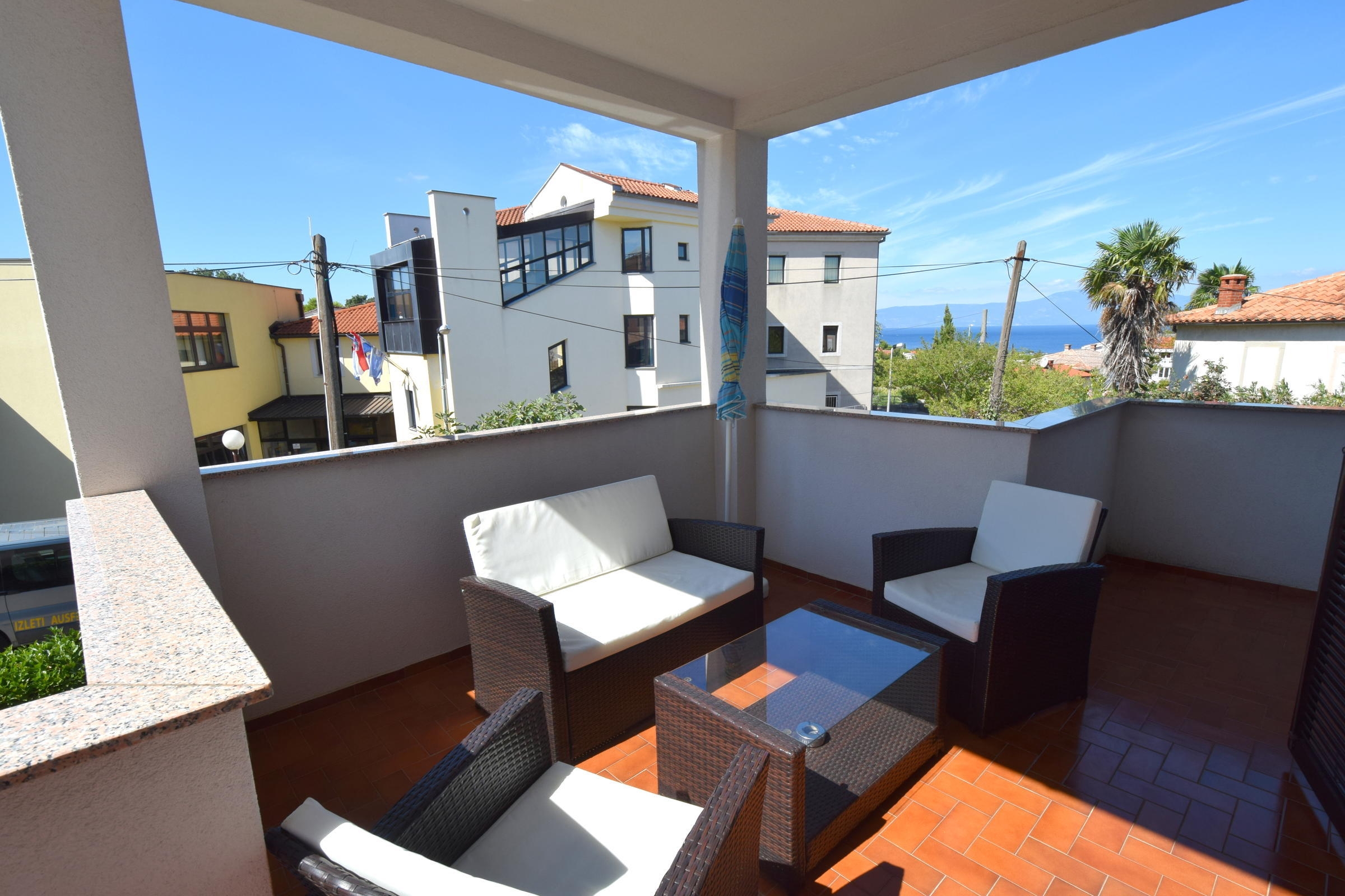 Two bedroom apartment with terrace Malinska, Krk  A-b
