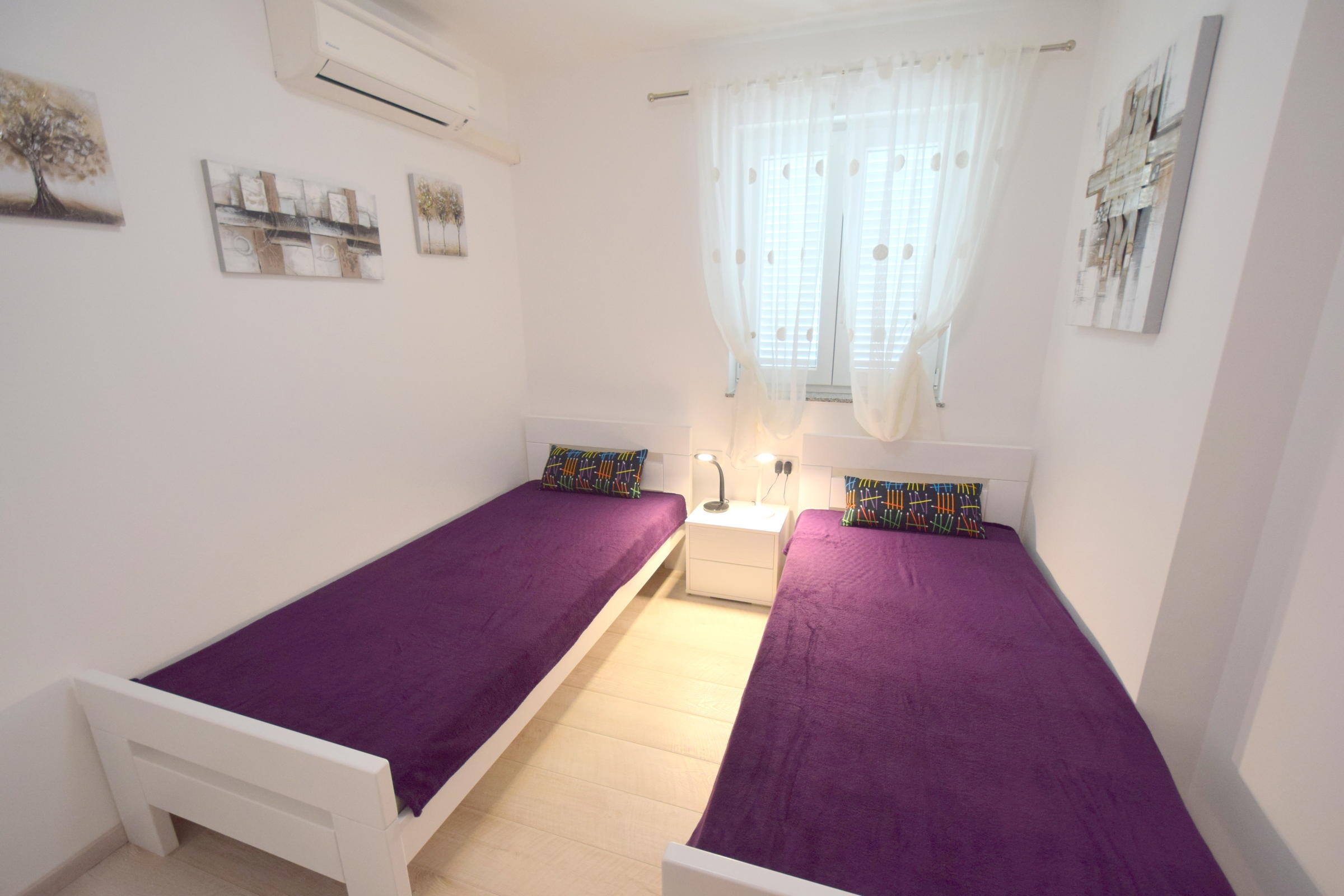Two bedroom apartment with terrace Malinska, Krk  A-a