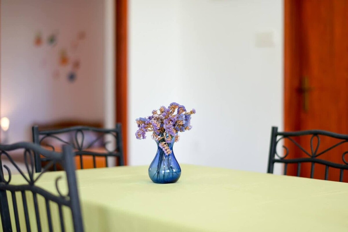 Two bedroom apartment with air-conditioning Preko, Ugljan (A-20385-b) Two bedroom apartment with air-conditioning Preko, Ugljan (A-20385-b)