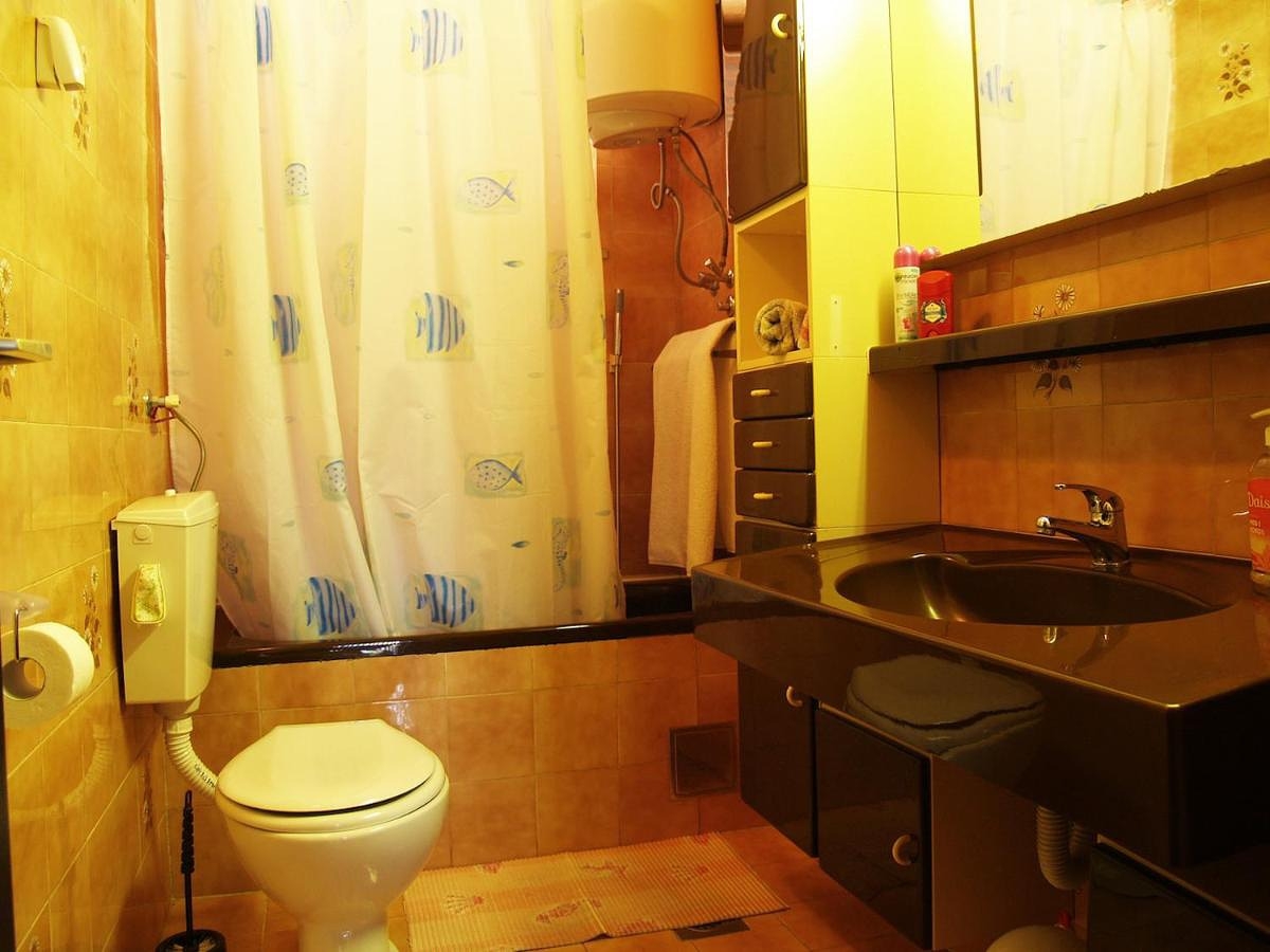 Two bedroom apartment with terrace Lukoran, Ugljan  A-a