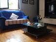 Lukoran, Living room in the apartment, (pet friendly) and WiFi.