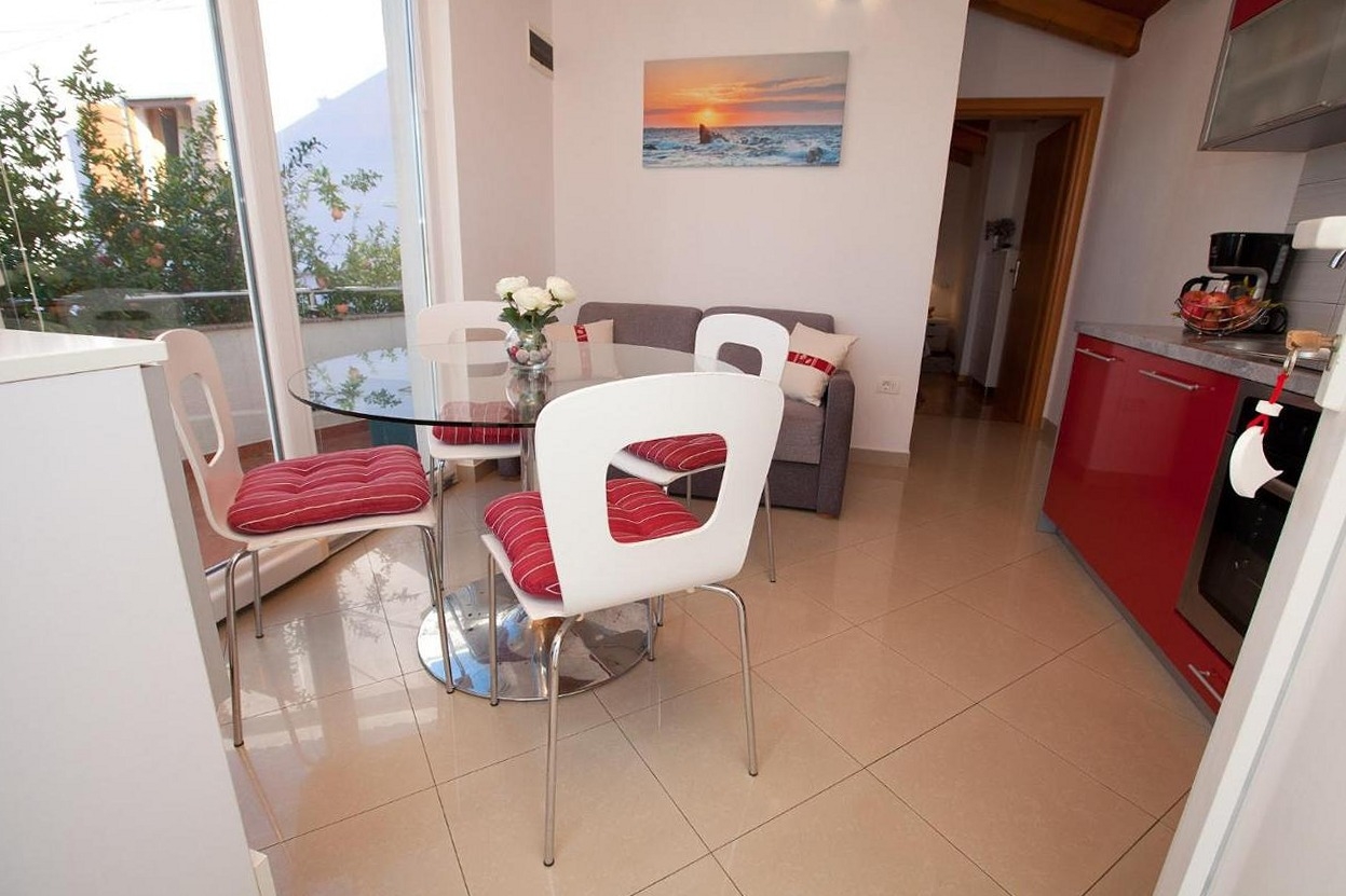 One bedroom apartment with terrace and sea view Preko, Ugljan  A-a