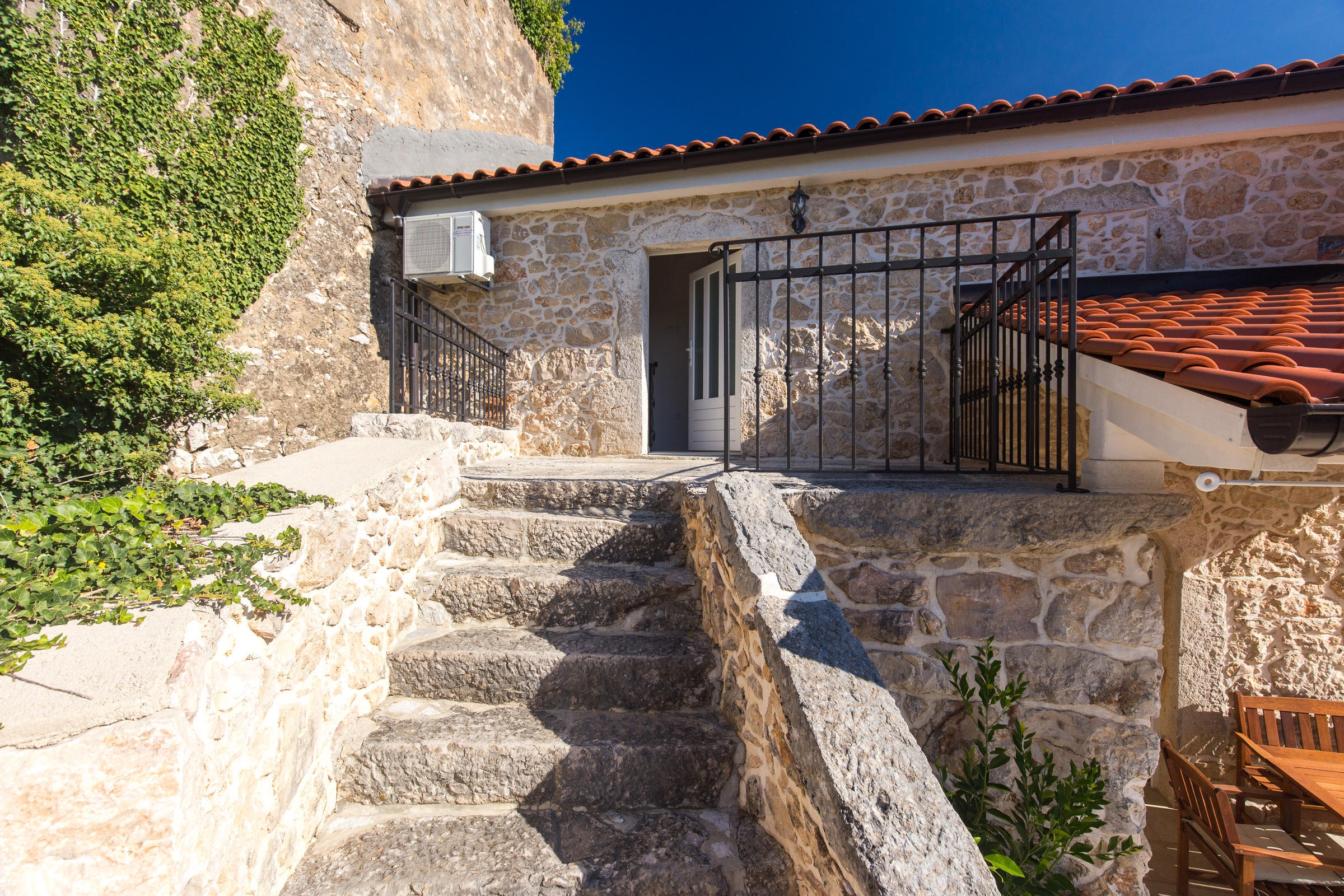 Two bedroom house with terrace Polje, Krk  K