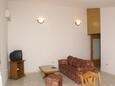 Obývací pokoj Seget Donji, Obývací pokoj v ubytování typu apartment, s klimatizací a WiFi.