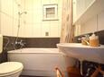 Malinska, Bathroom in the apartment, WiFi.