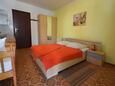 Vantačići, Спальня 2 в размещении типа apartment, Домашние животные допускаются и WiFi.
