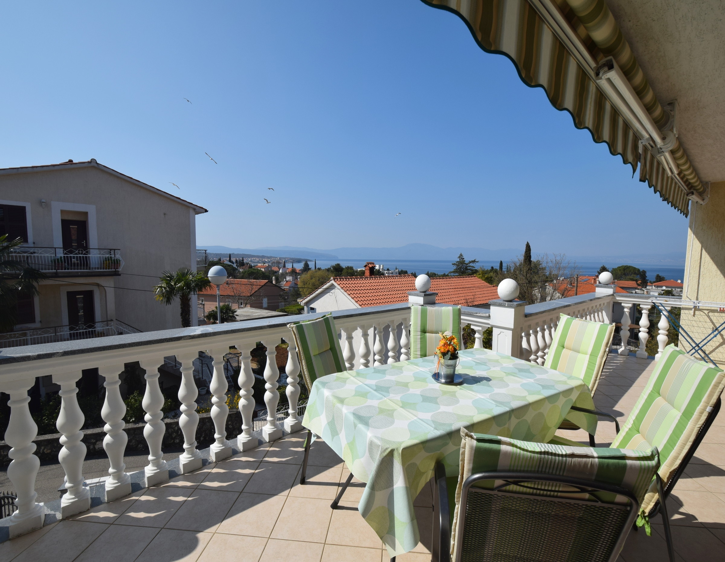 Two bedroom apartment with terrace and sea view Malinska, Krk (A-20417-a)