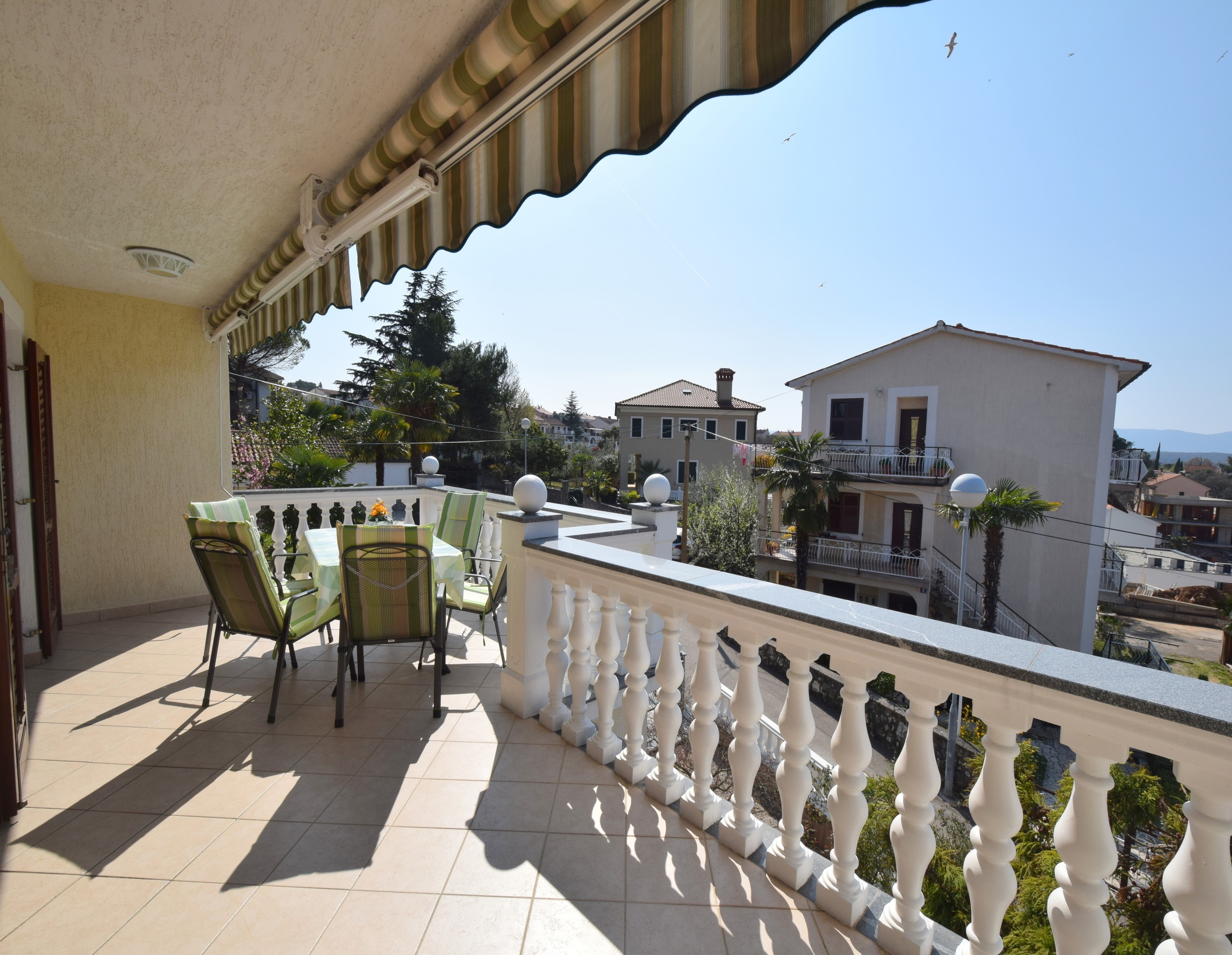 Two bedroom apartment with terrace and sea view Malinska, Krk  A-a