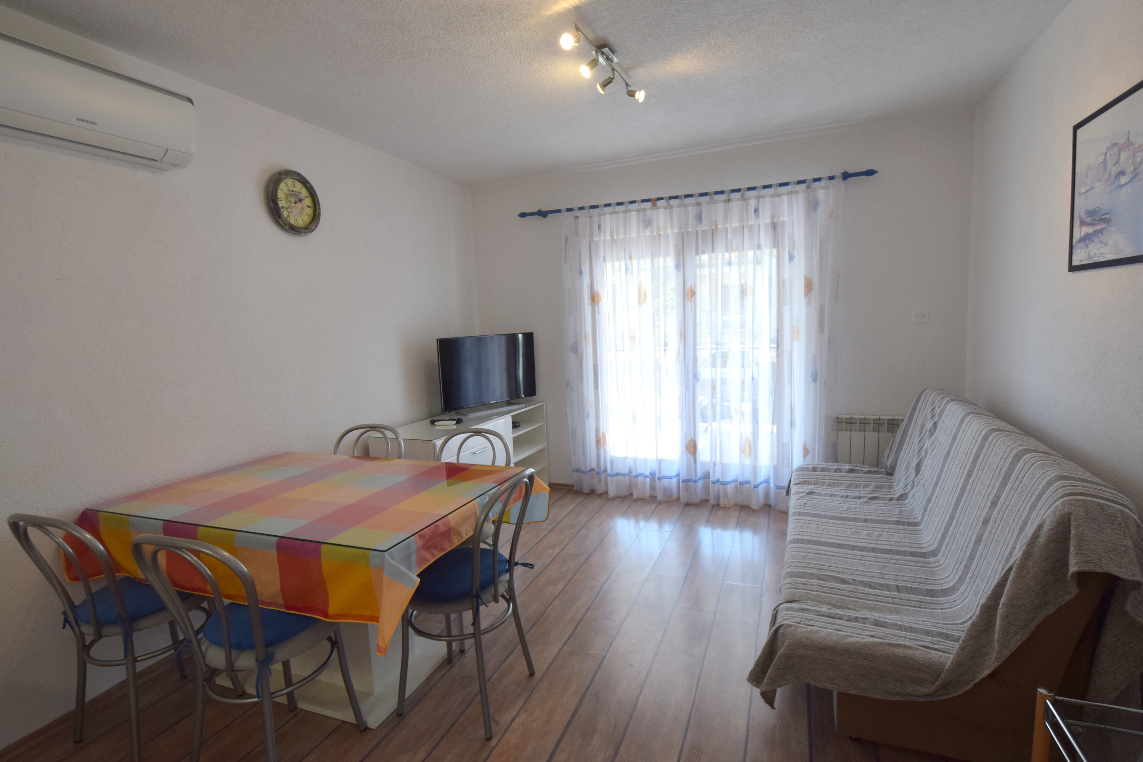 Two bedroom apartment with terrace Malinska, Krk (A-20417-b)