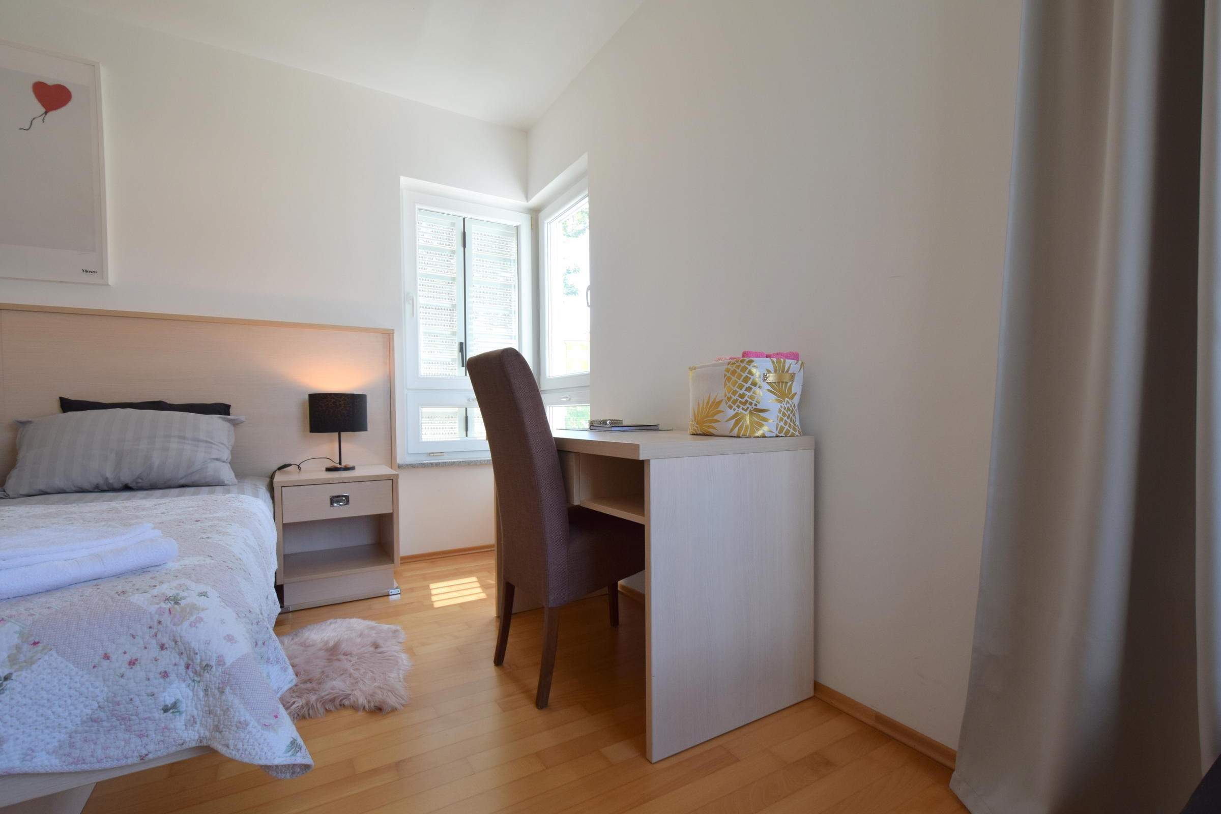 Three bedroom apartment with terrace and sea view Malinska, Krk  A-a