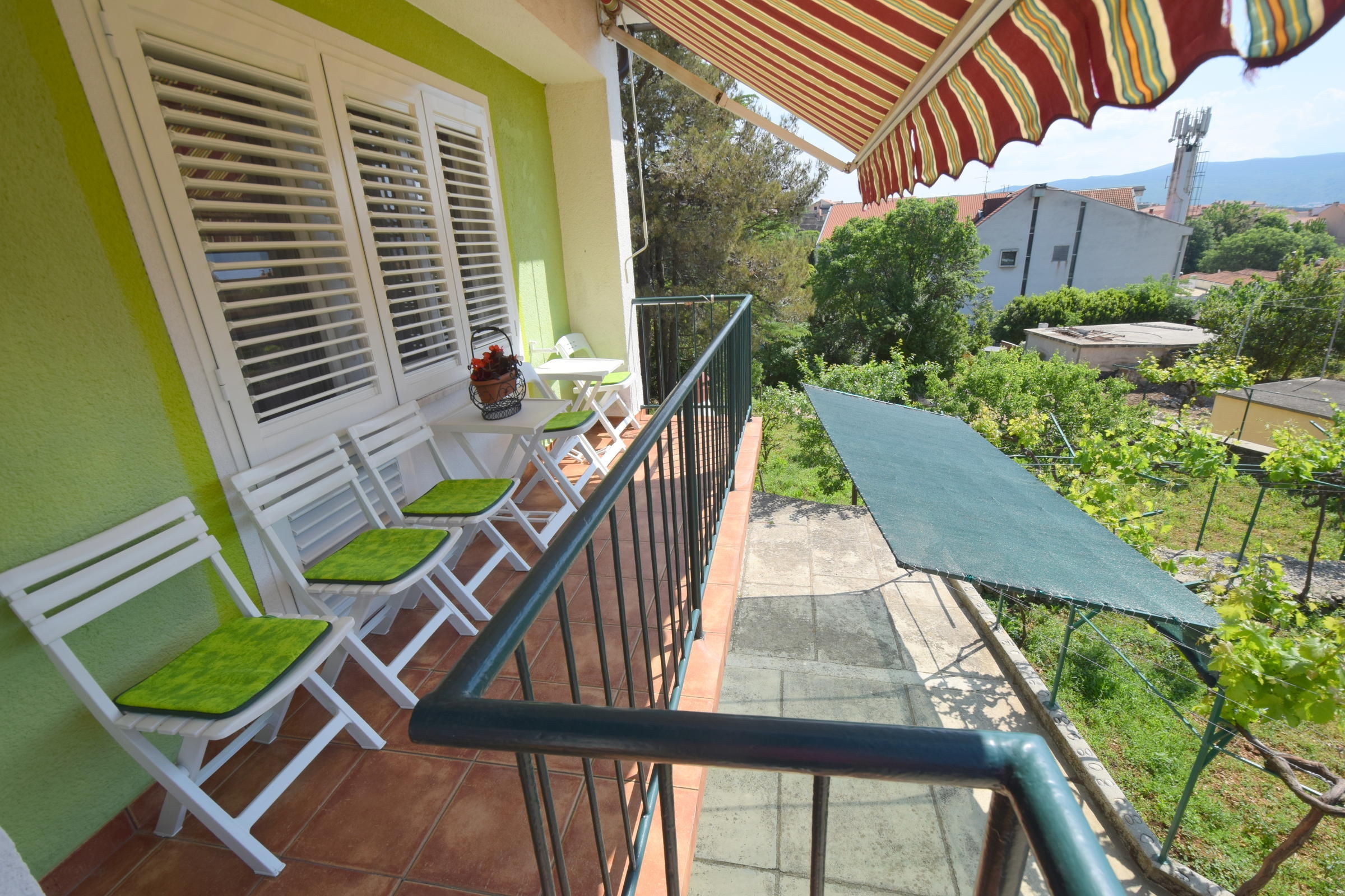 Three bedroom apartment with balcony Krk  A-a