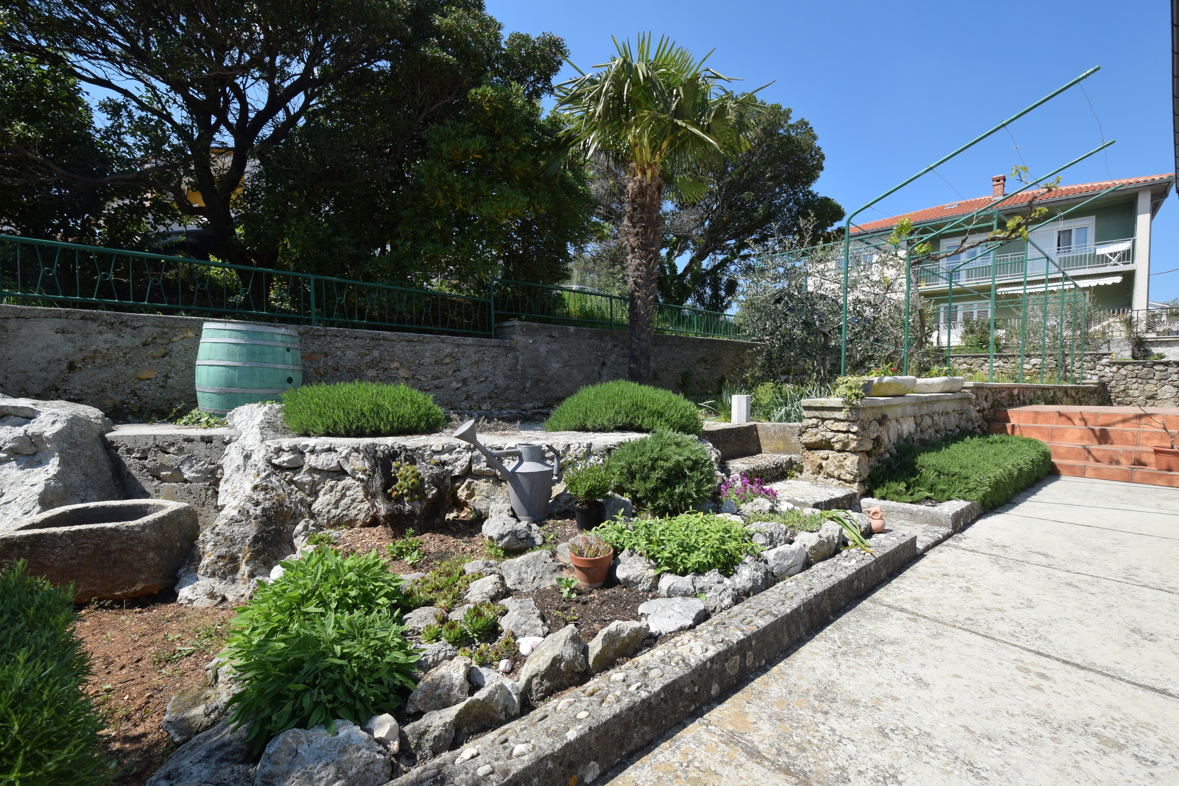 Two bedroom apartment with terrace Krk  A-b
