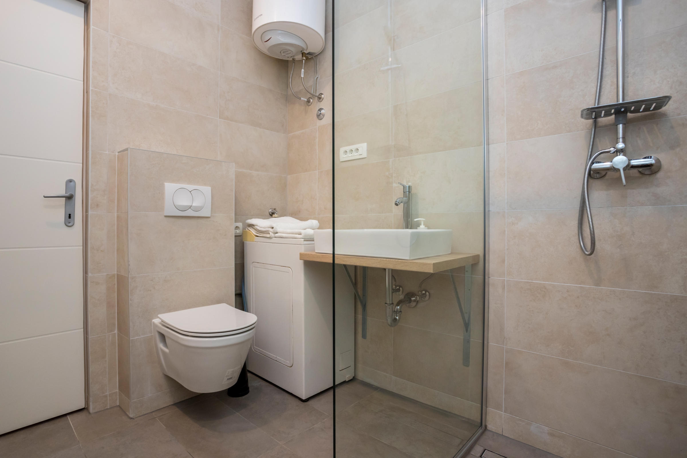 Two bedroom apartment with terrace Njivice, Krk  A-a