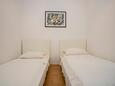 Njivice, Dormitorio 2 in the apartment, (pet friendly) y WiFi.