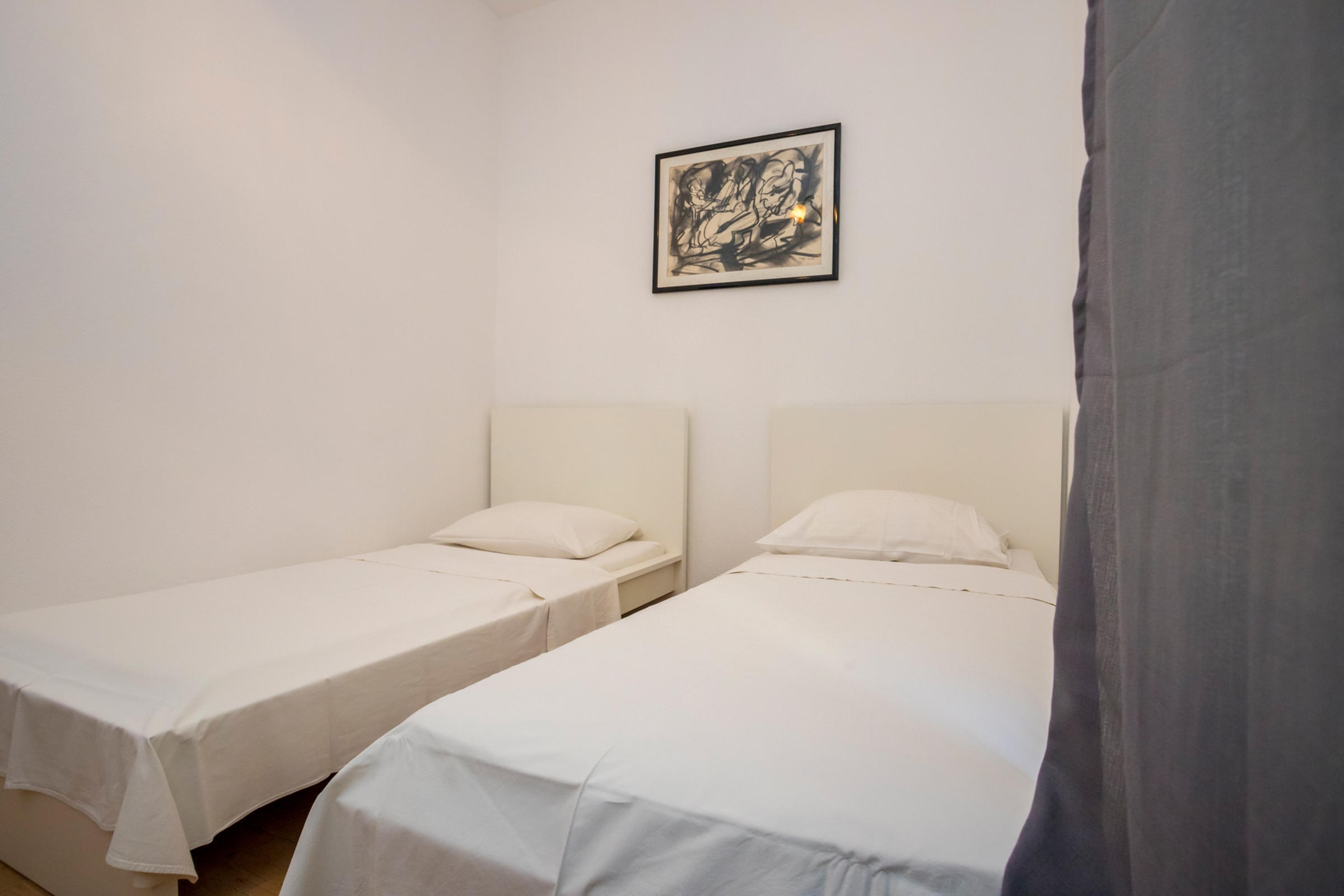 Two bedroom apartment with terrace Njivice, Krk  A-a
