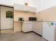 Njivice, Kitchen in the apartment, (pet friendly) and WiFi.