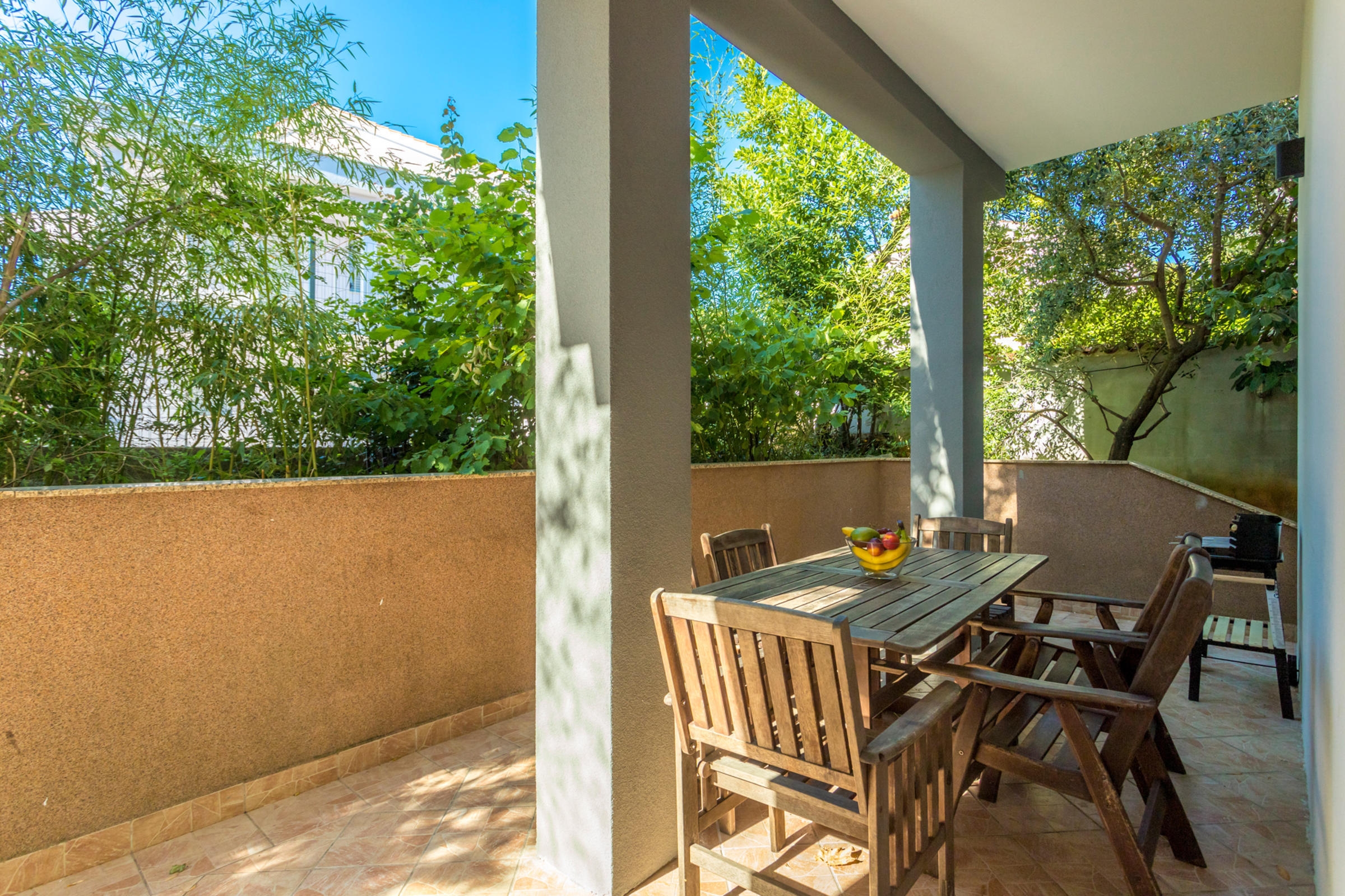 Two bedroom apartment with terrace Njivice, Krk  A-a
