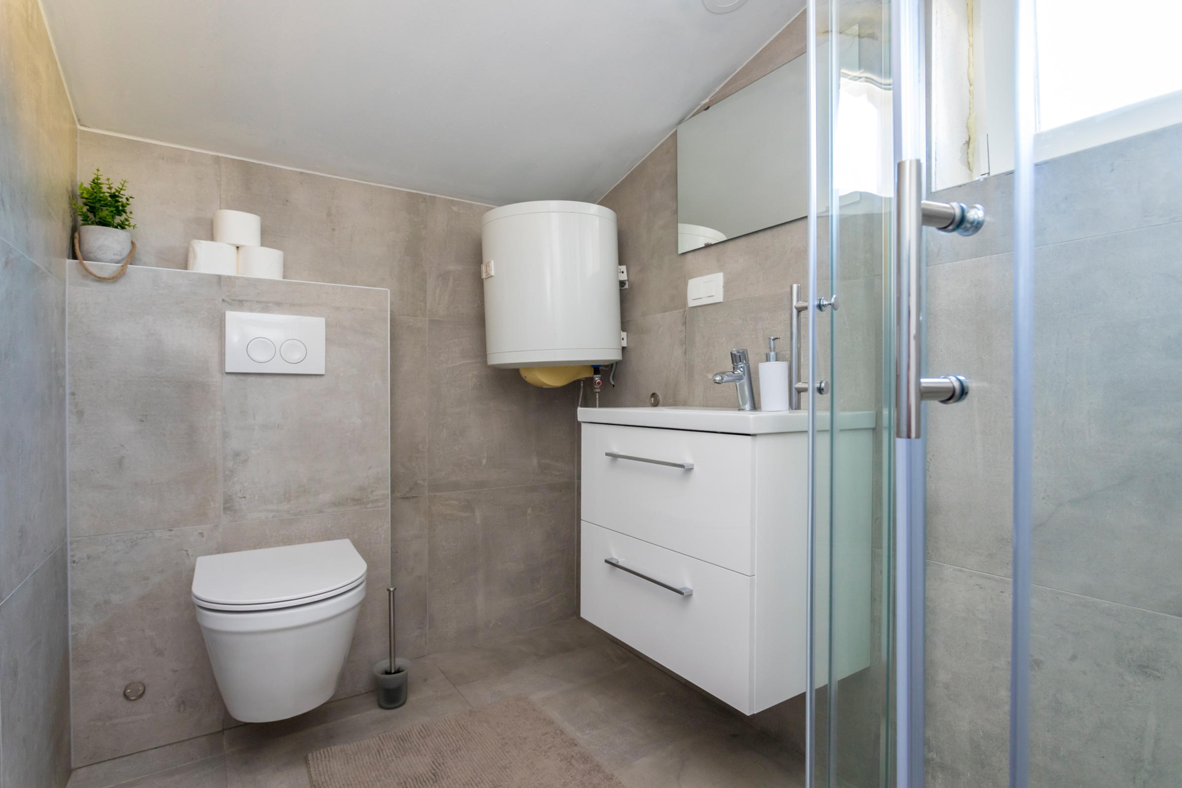 Two bedroom apartment with balcony and sea view Njivice, Krk  A-c