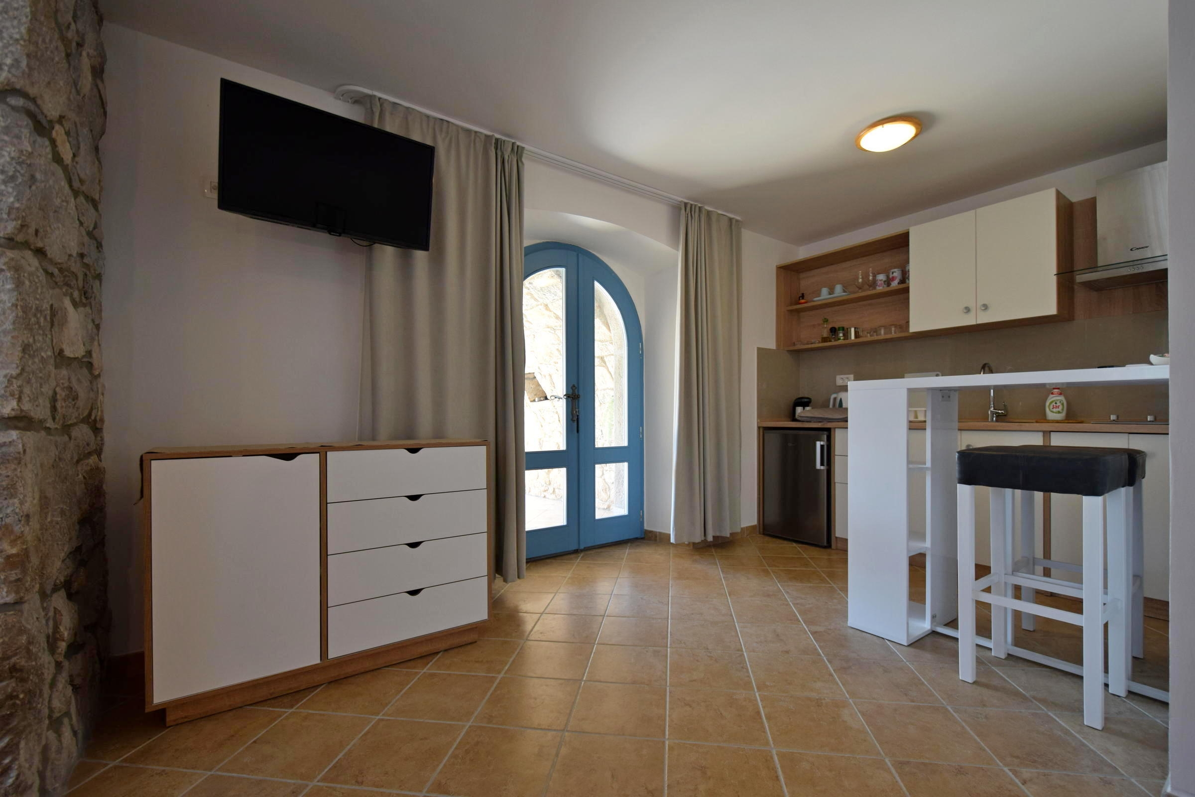 Studio flat with terrace Skrbcici, Krk (AS-20440-a) Studio flat with terrace Skrbcici, Krk (AS-20440-a)