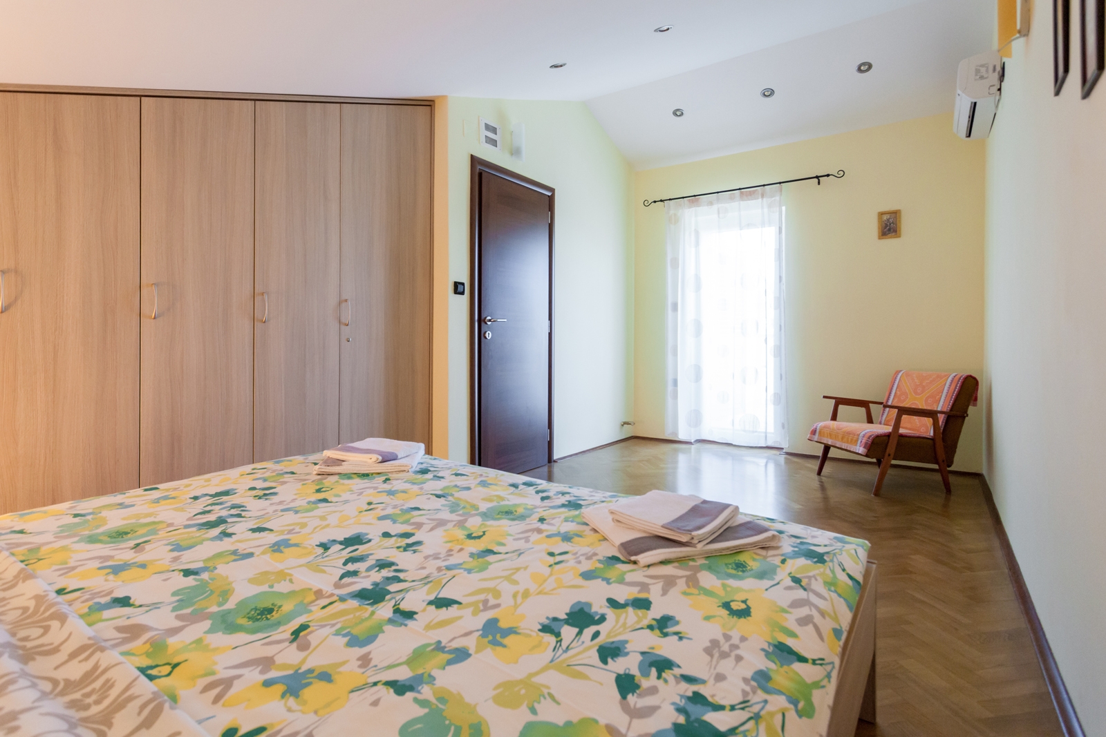 Two bedroom apartment with terrace Porat, Krk  A-a
