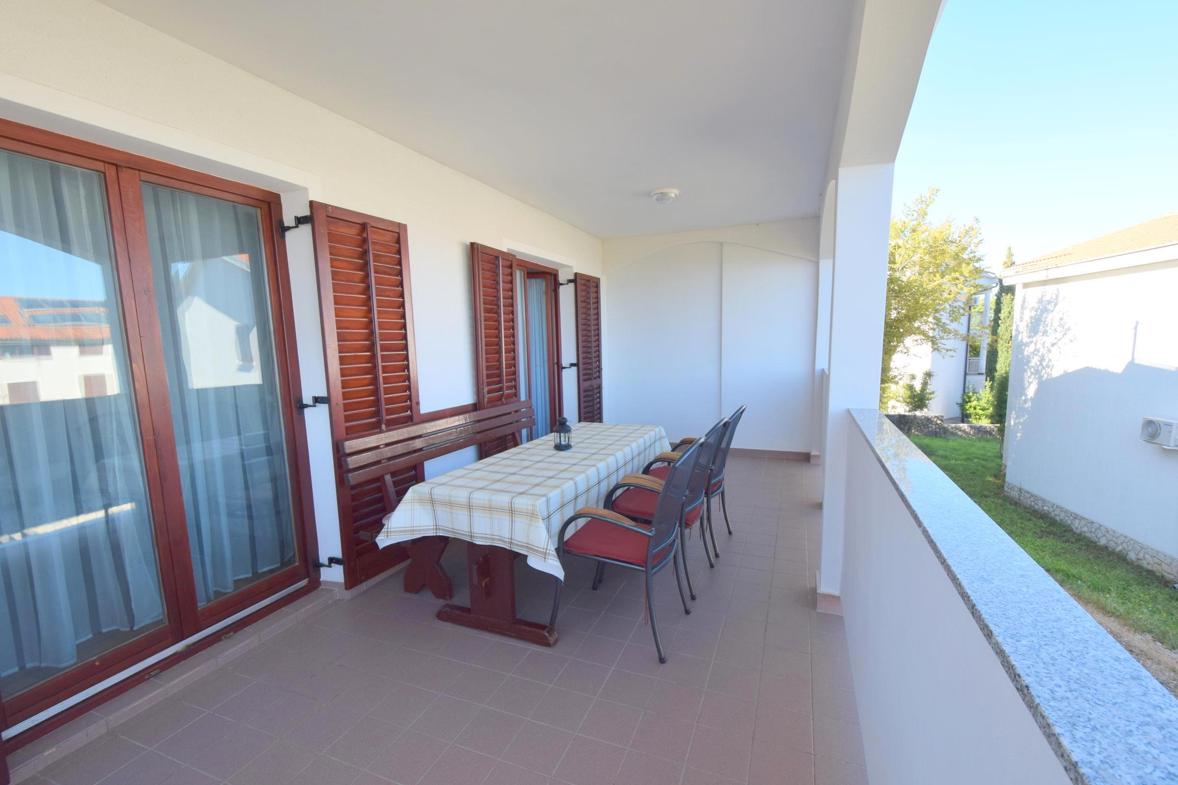 Three bedroom apartment with terrace Njivice, Krk  A-a