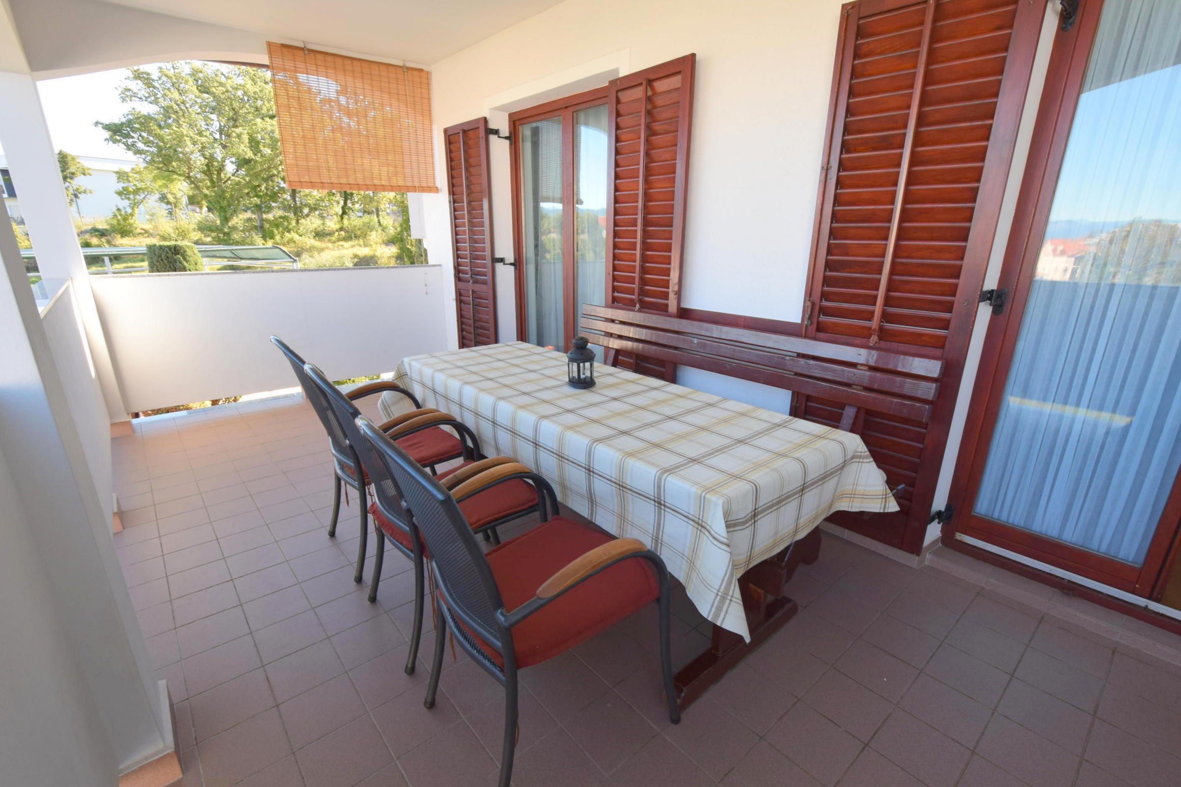 Three bedroom apartment with terrace Njivice, Krk  A-a