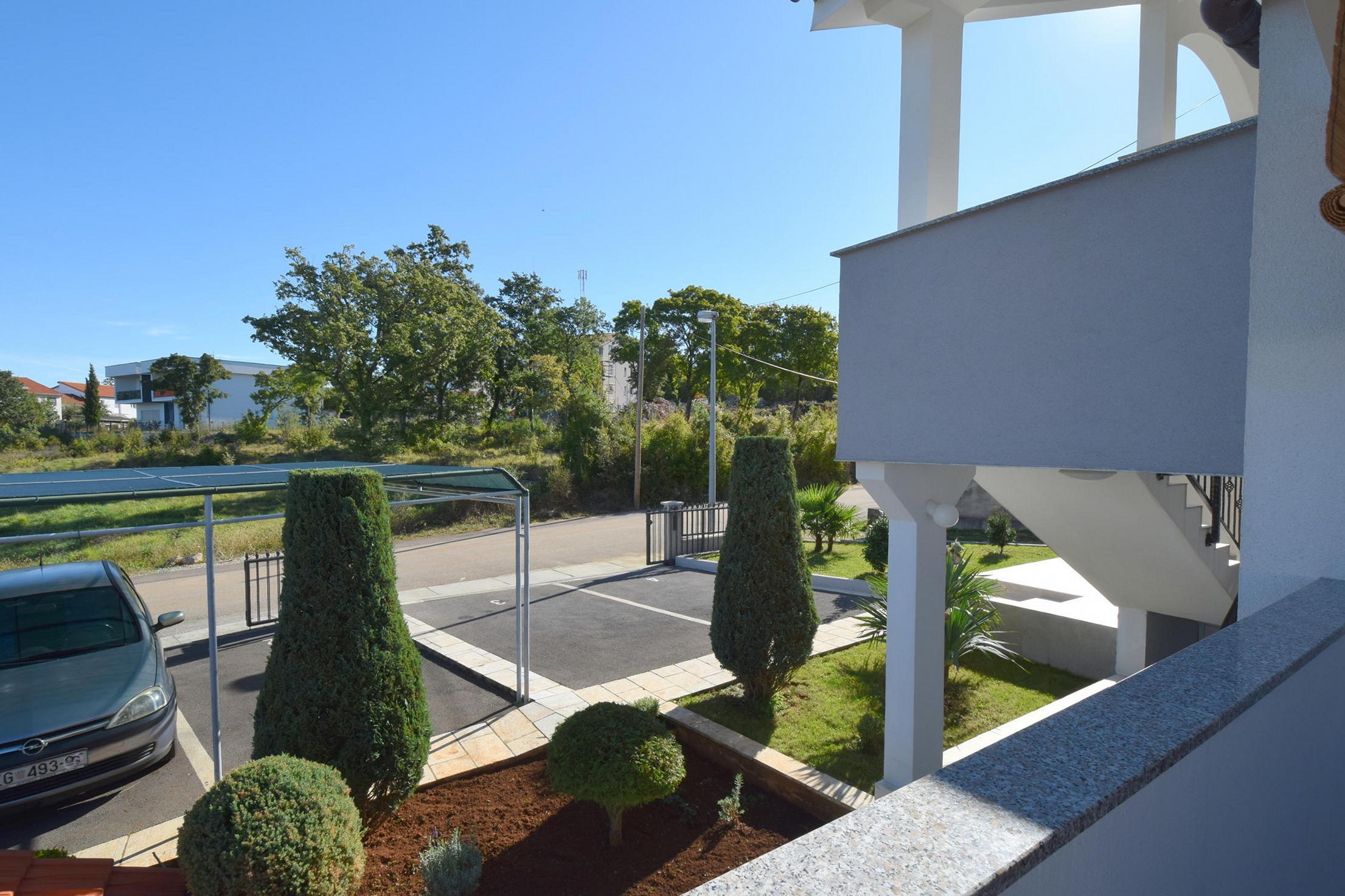 Three bedroom apartment with terrace Njivice, Krk  A-a