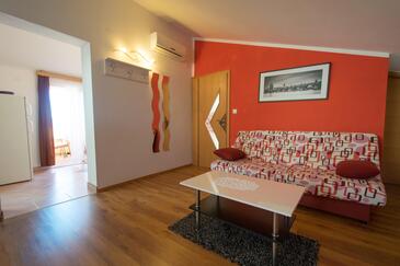 Porat, Obývací pokoj v ubytování typu apartment, s klimatizací a WiFi.