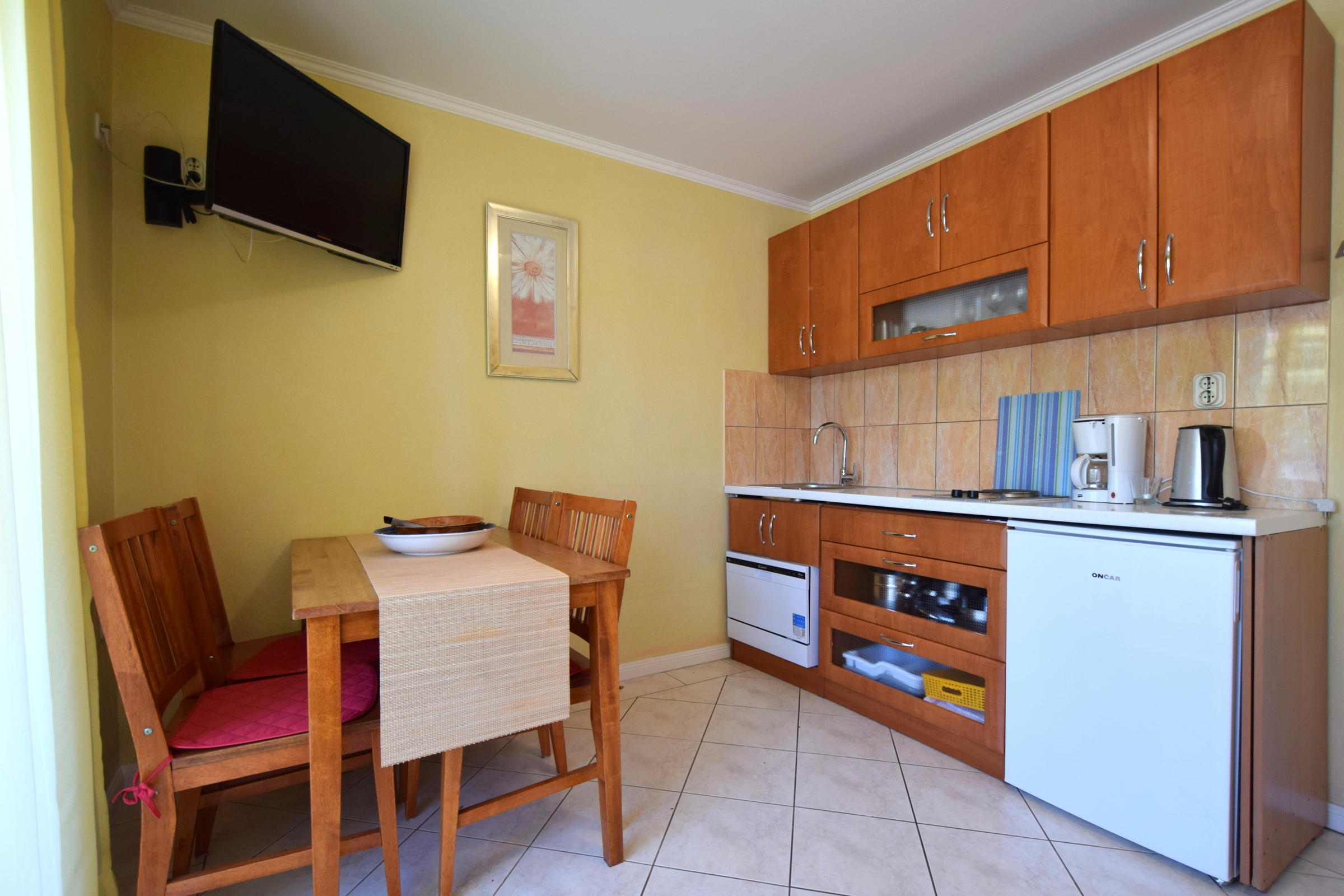One bedroom apartment with balcony Njivice, Krk (A-20447-b) One bedroom apartment with balcony Njivice, Krk (A-20447-b)