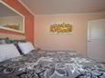 Njivice, Спальня в размещении типа apartment, WiFi.