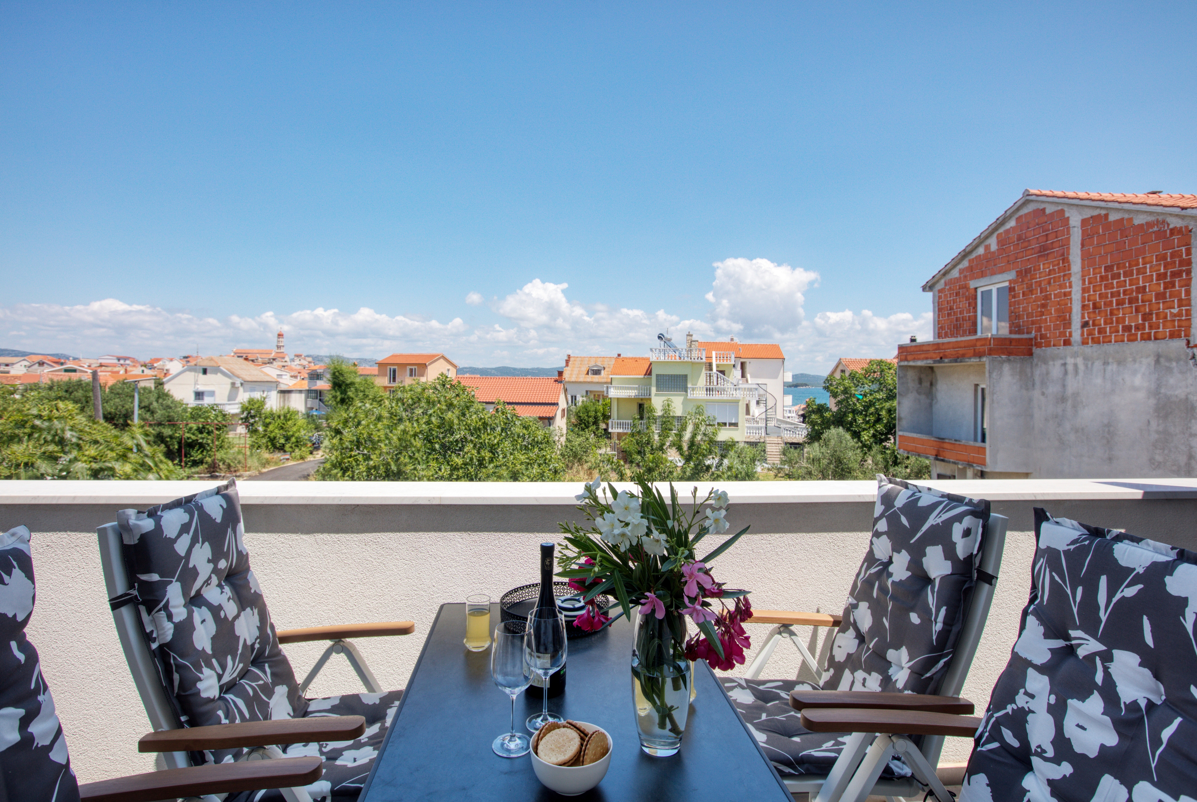 One bedroom apartment with terrace Betina, Murter  A-a