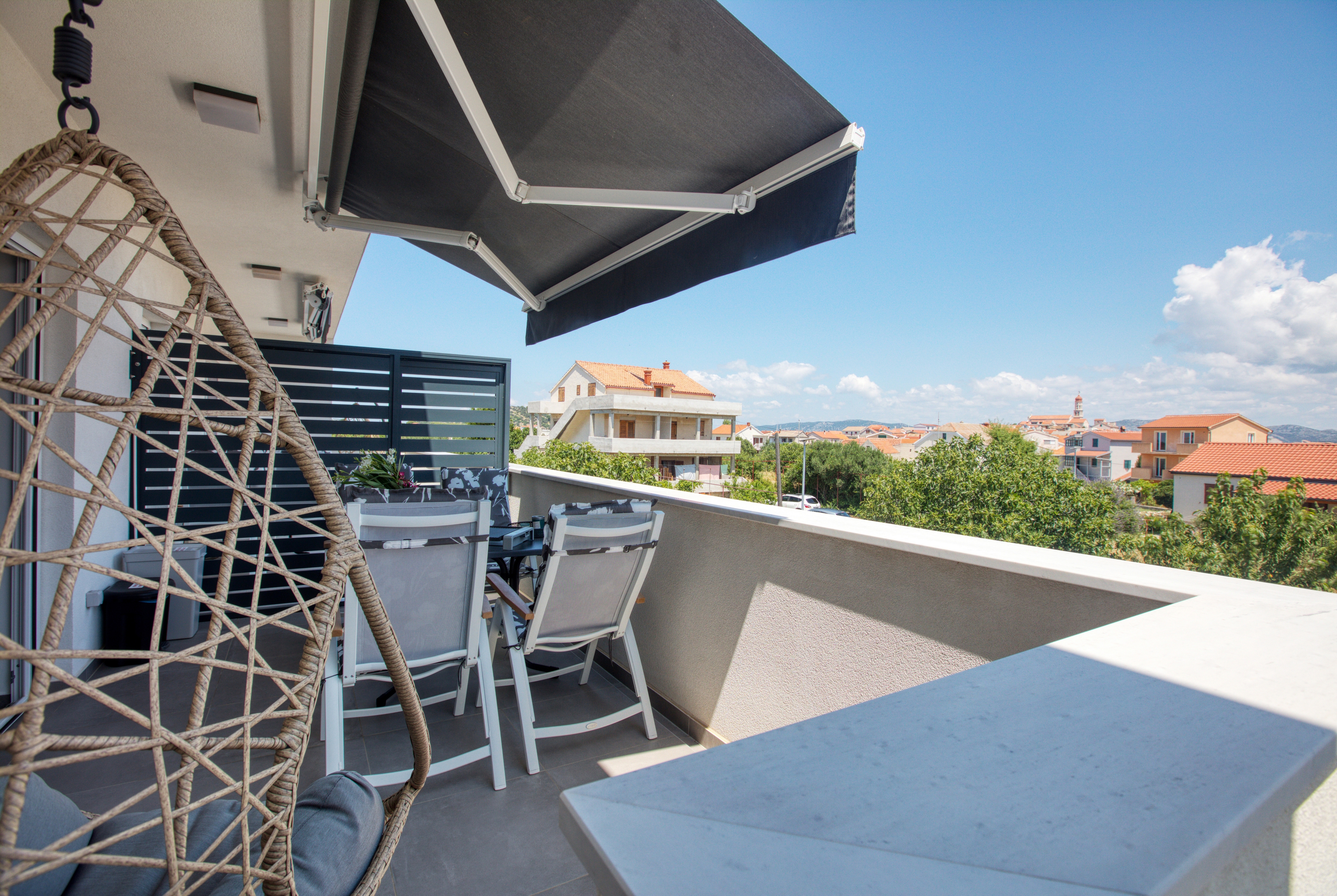 One bedroom apartment with terrace Betina, Murter  A-b