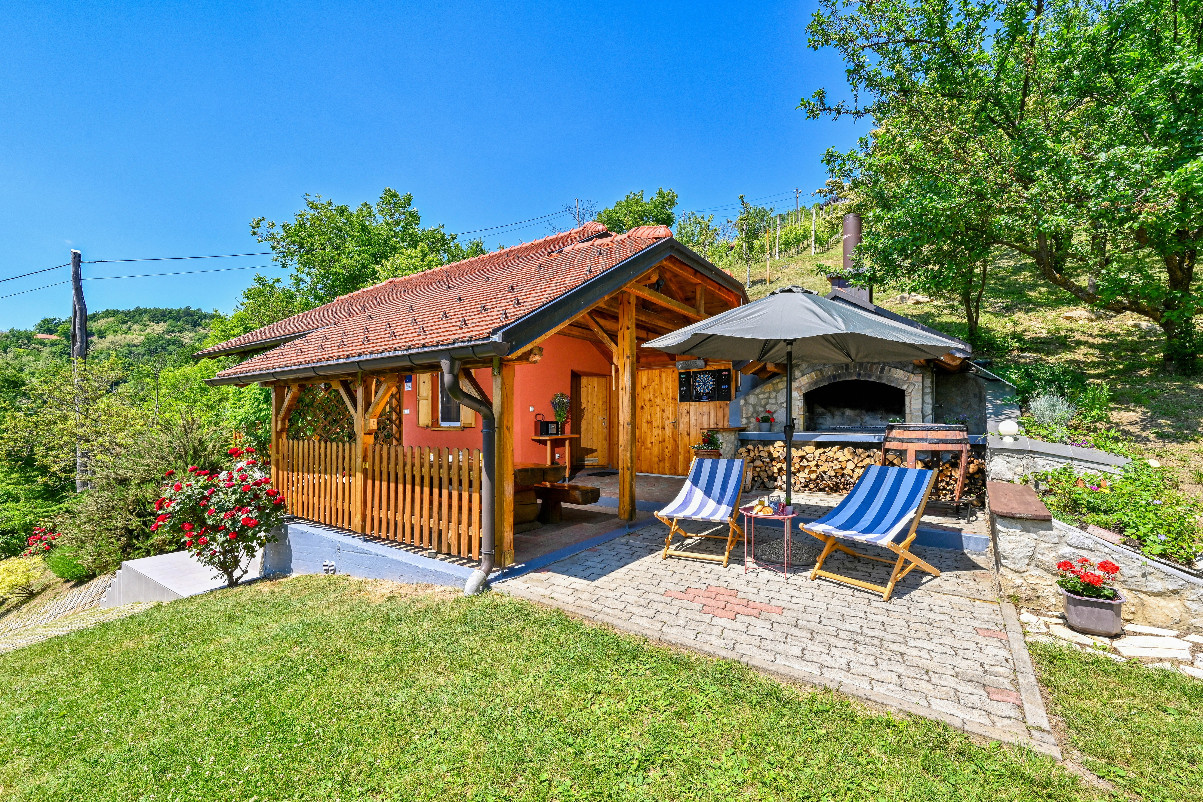 Jednosobna kuća s terasom Krapina, Zagorje  K