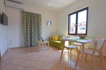 Malinska, Гостиная в размещении типа apartment, доступный кондиционер и WiFi.