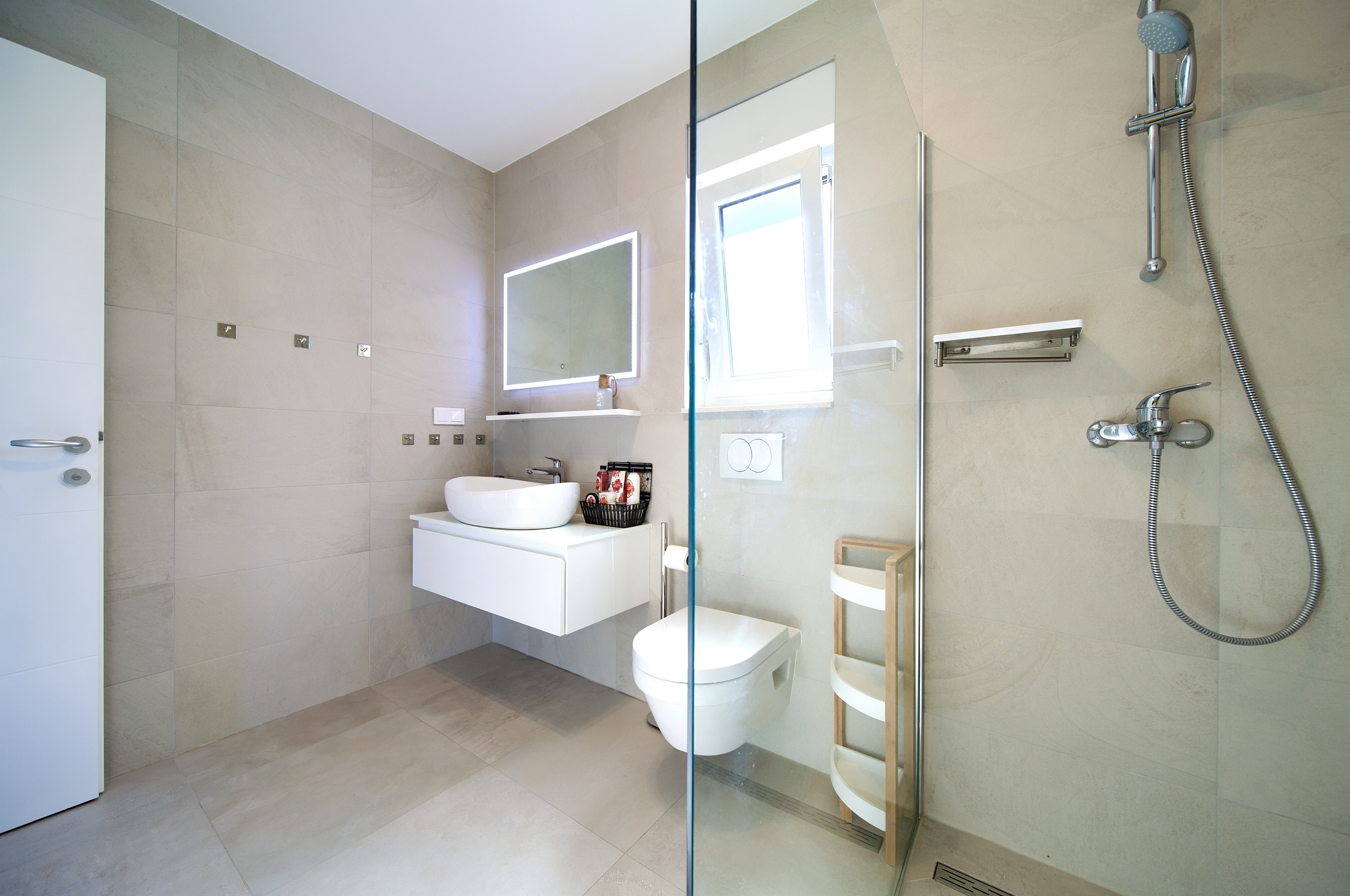 Two bedroom apartment with terrace and sea view Vantačići, Krk  A-a
