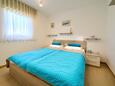 Спальня 2 Vantačići, Спальня 2 в размещении типа apartment, WiFi.