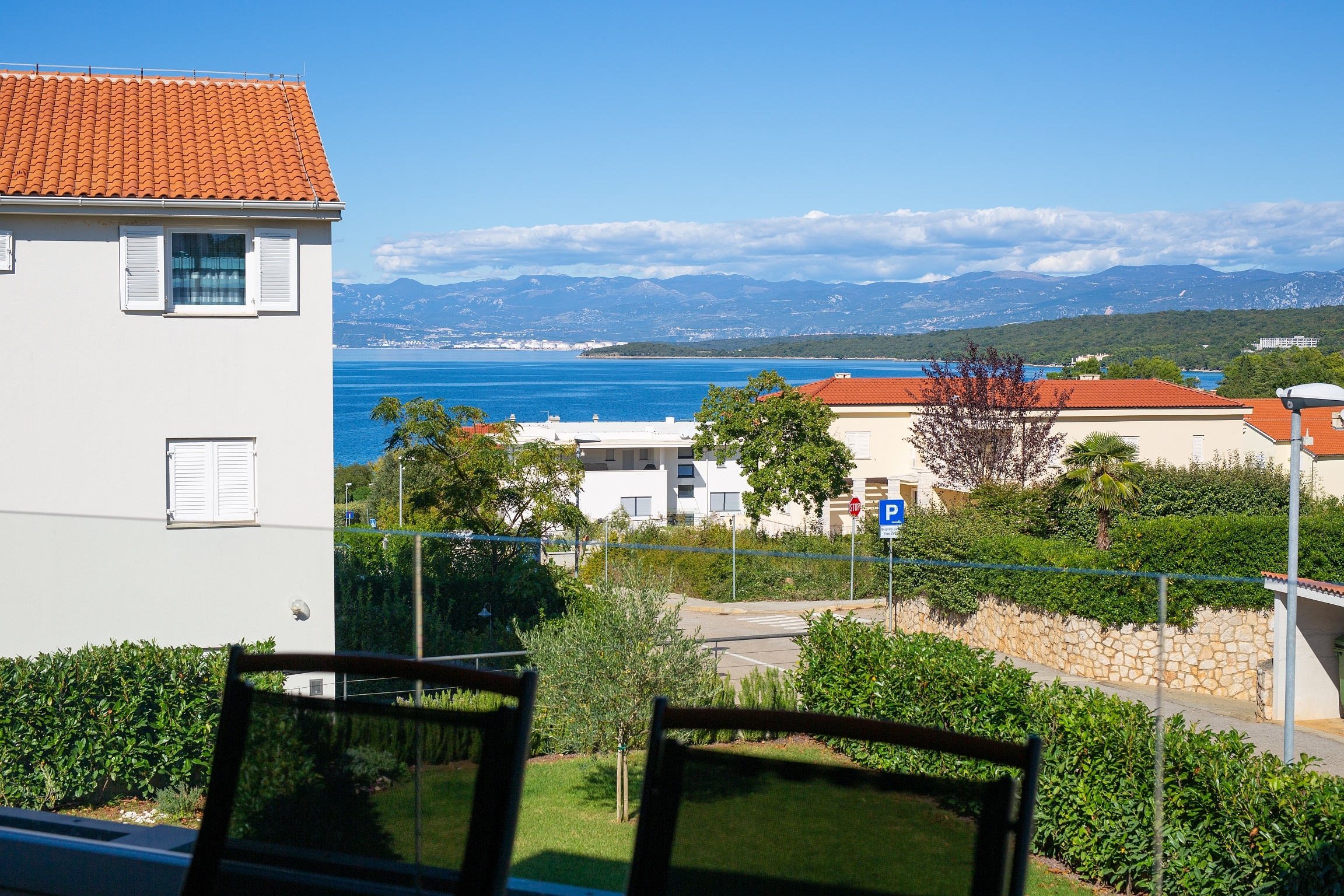 Two bedroom apartment with terrace and sea view Vantačići, Krk  A-a