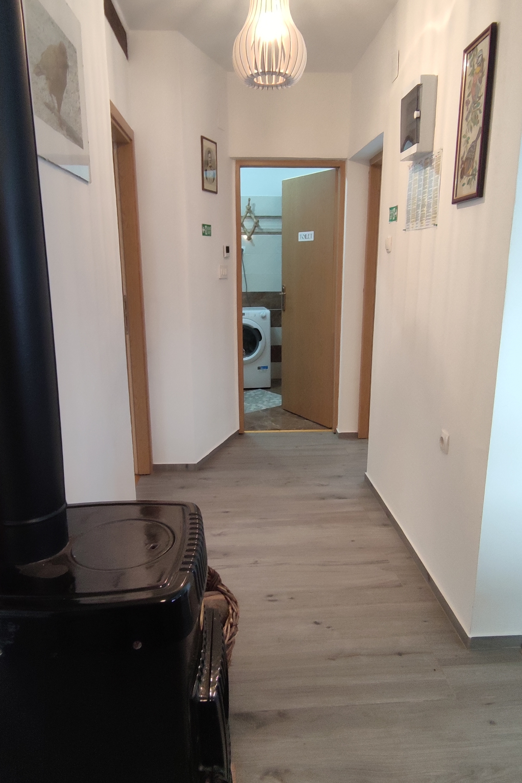Three bedroom apartment with balcony Plaški, Velebit  A-a