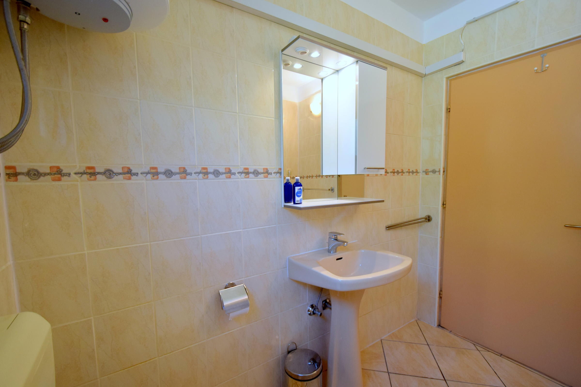Three bedroom apartment with terrace Njivice, Krk  A-a