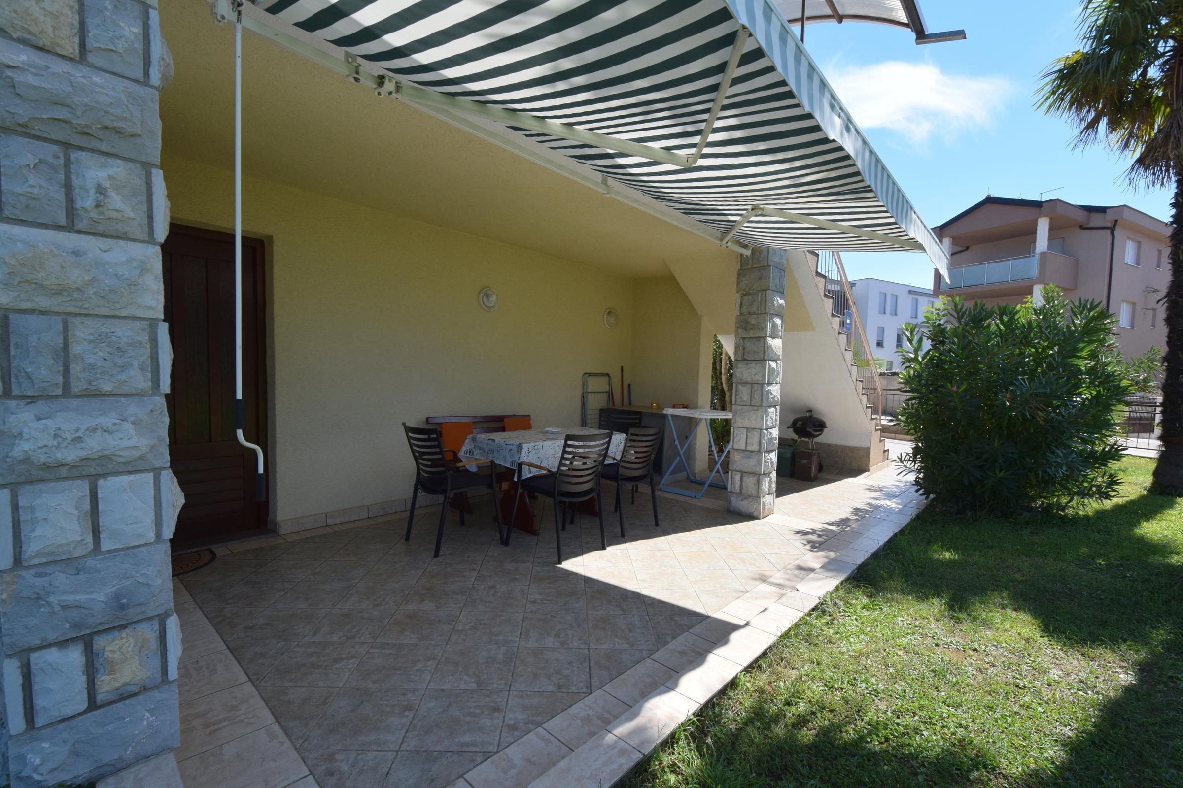 Three bedroom apartment with terrace Njivice, Krk  A-a