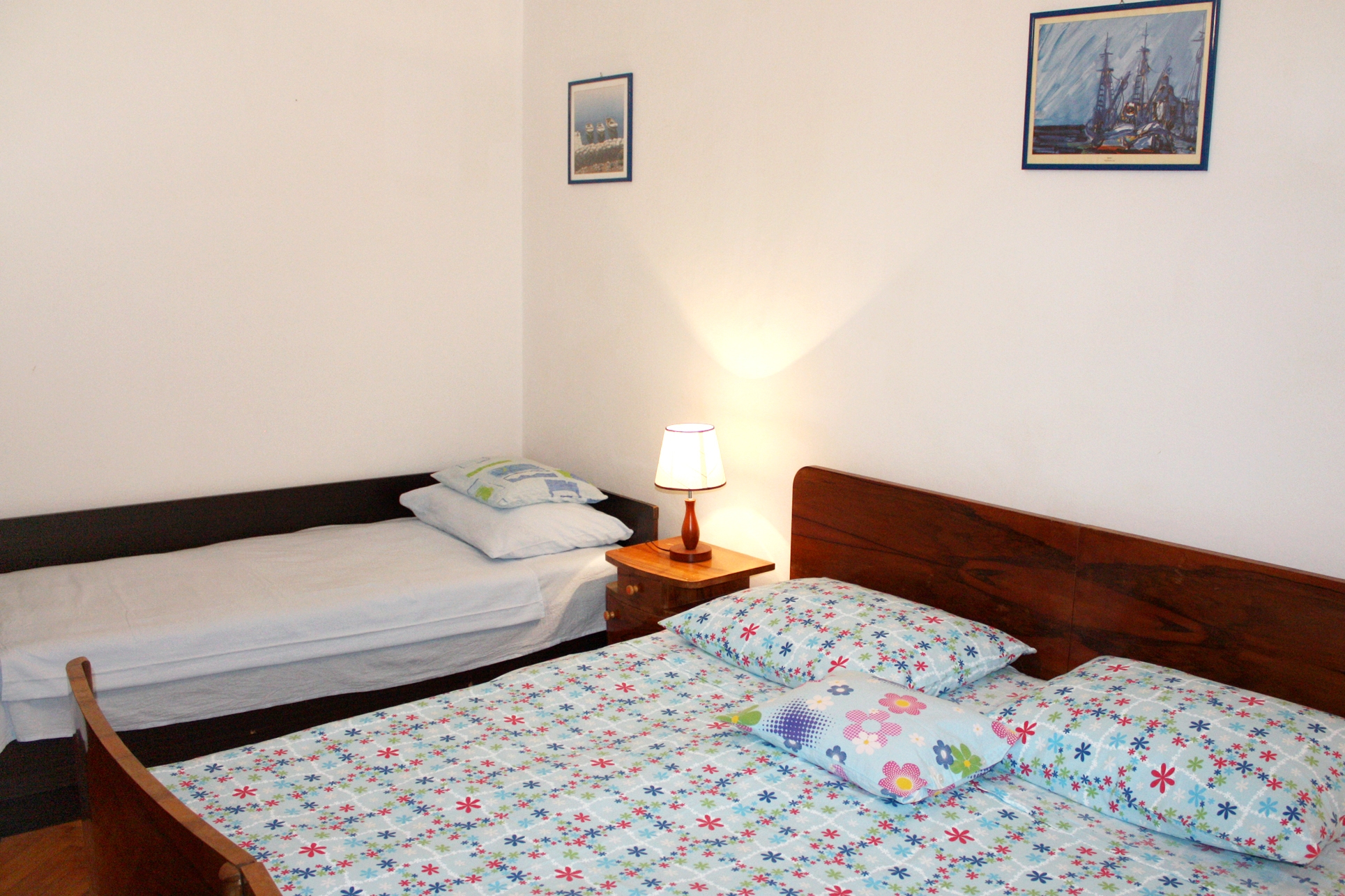 Three bedroom apartment near beach Cove Zarace (Gdinj), Hvar  A-b