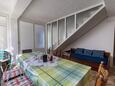 Zaraće (Gdinj), Eetkamer in the apartment, (pet friendly) en WiFi.