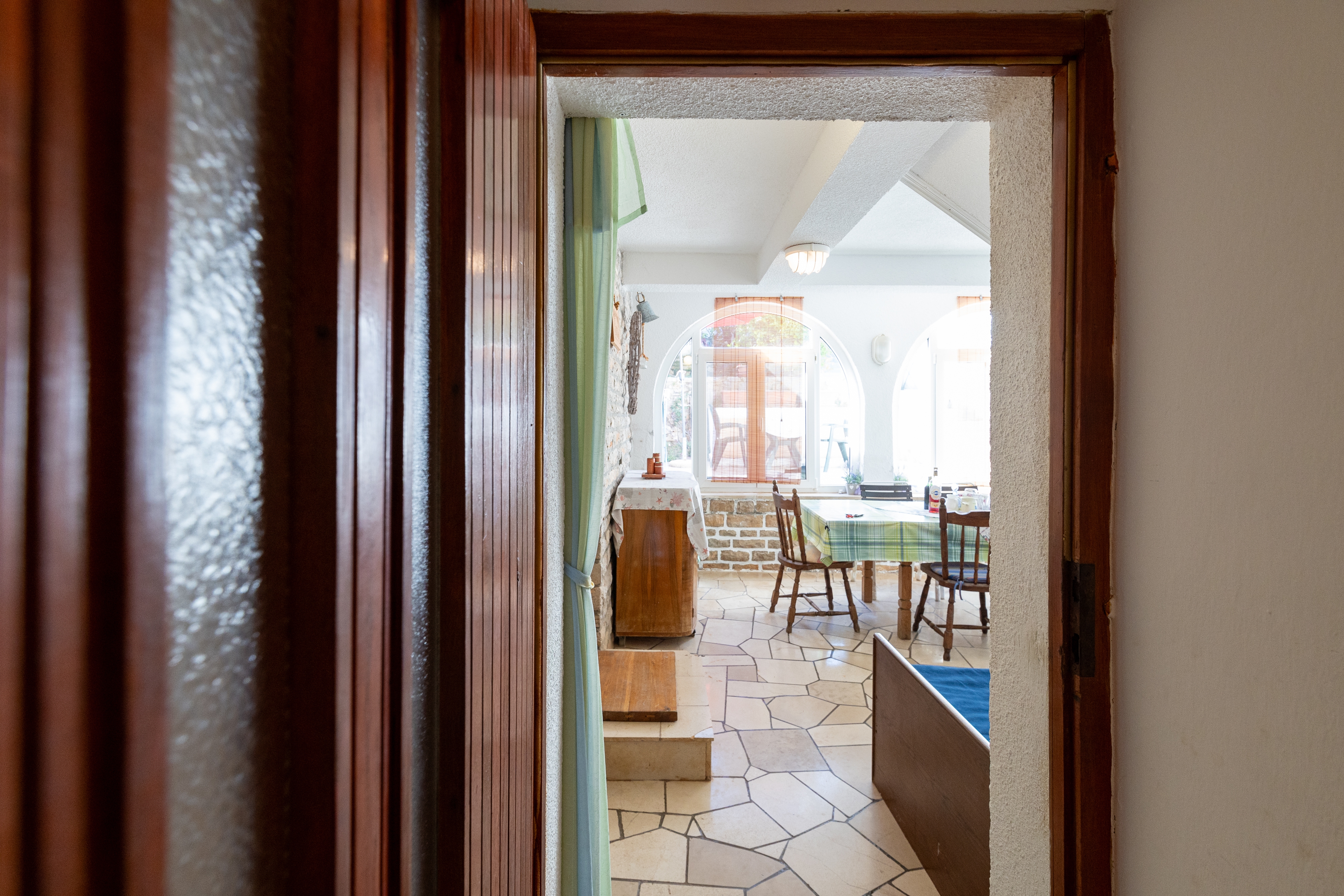 Three bedroom apartment near beach Cove Zarace (Gdinj), Hvar  A-b