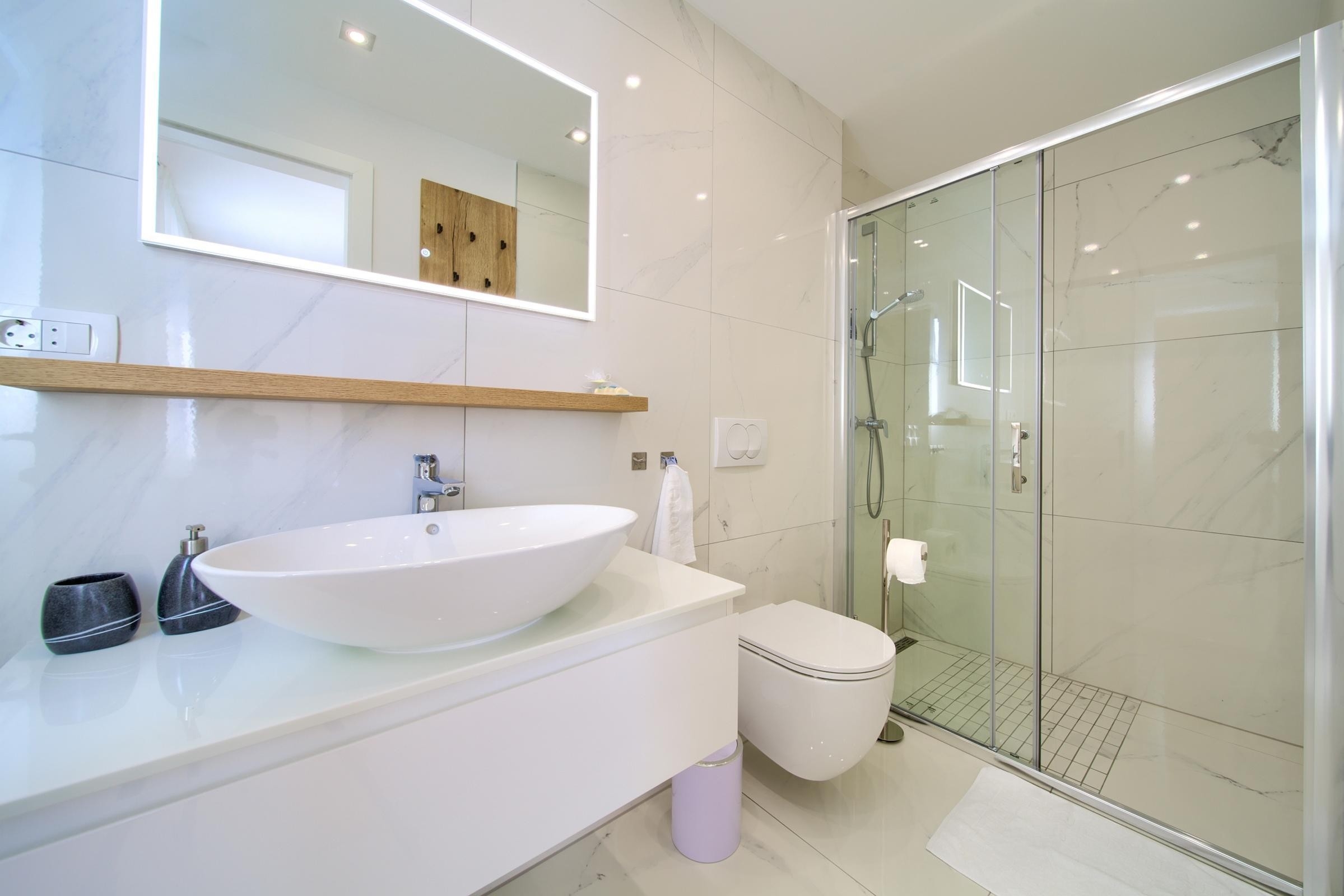 Three bedroom apartment with terrace and sea view Malinska, Krk  A-a