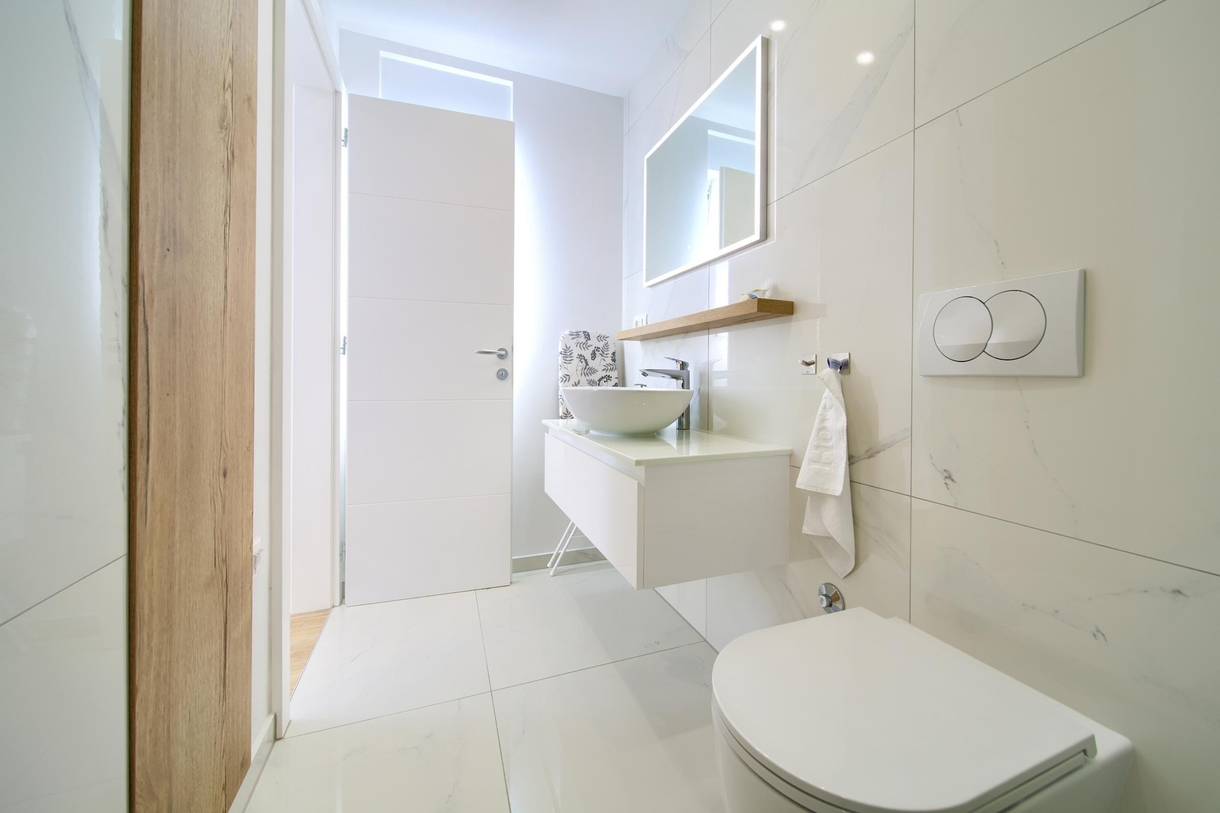 Three bedroom apartment with terrace and sea view Malinska, Krk  A-a