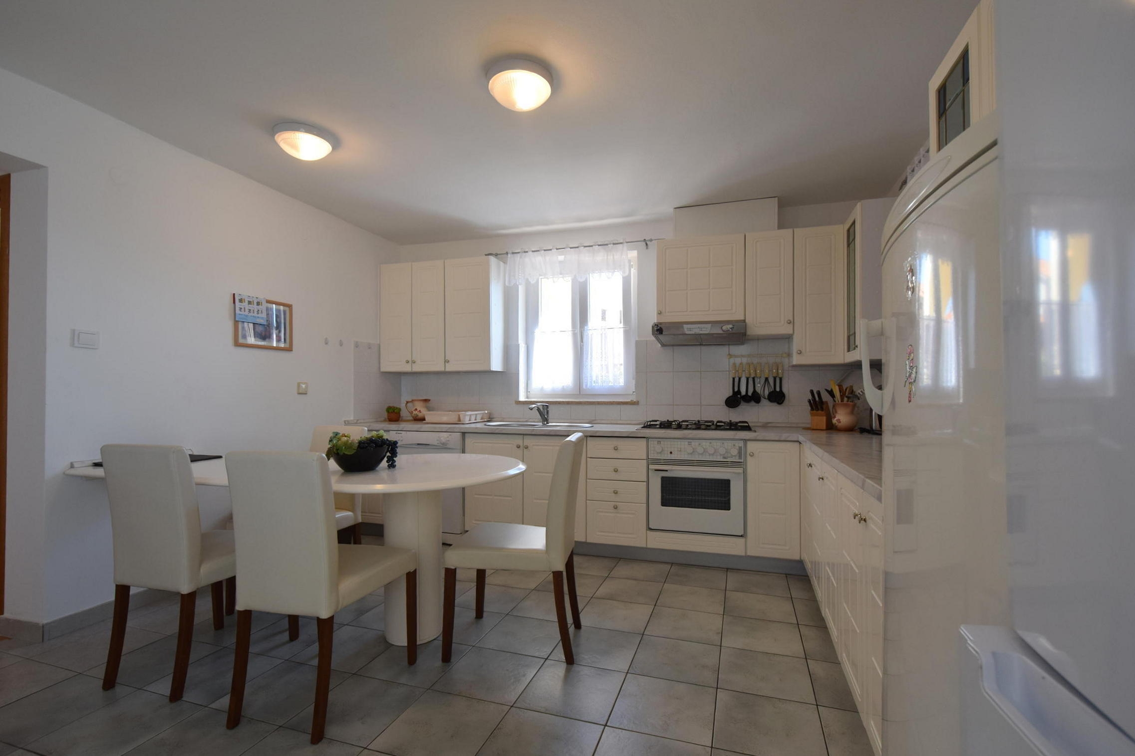 Three bedroom apartment with terrace and sea view Omišalj, Krk  A-a