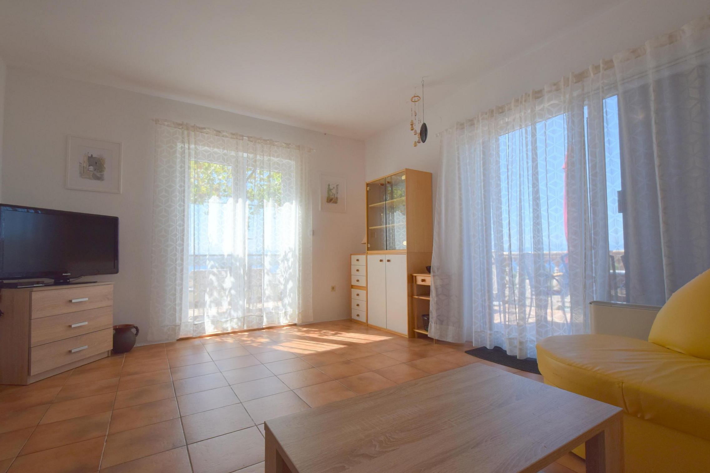 Three bedroom apartment with terrace and sea view Omišalj, Krk  A-a