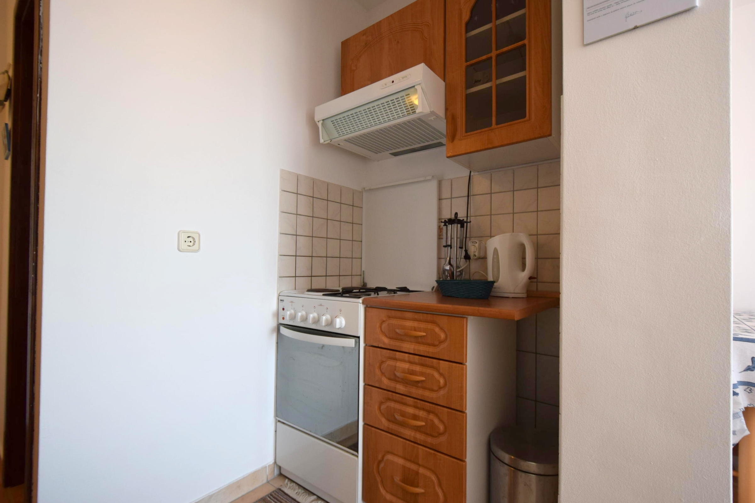 One bedroom apartment with terrace and sea view Omišalj, Krk  A-a