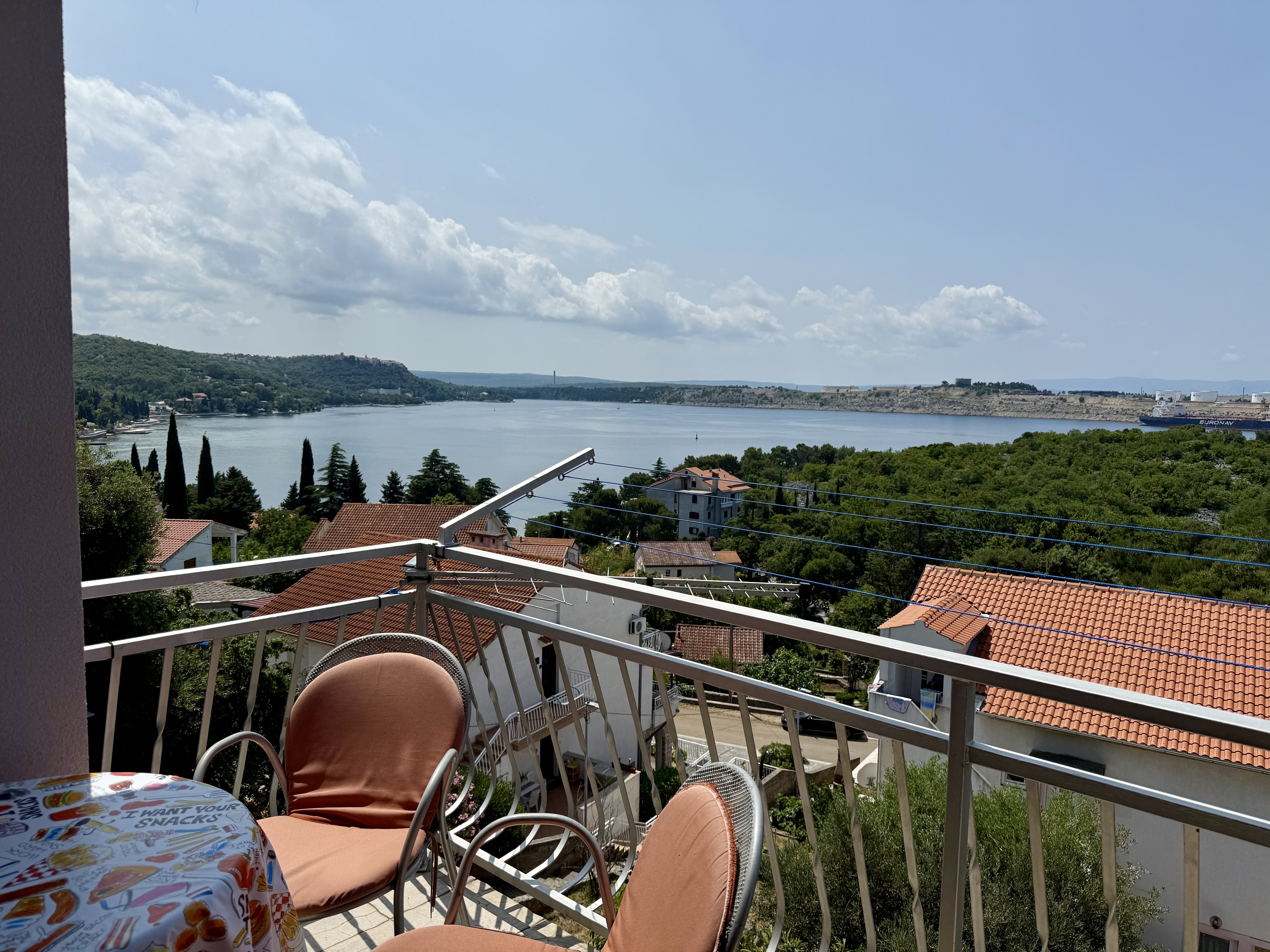 One bedroom apartment with terrace and sea view Omišalj, Krk (A-20472-a) One bedroom apartment with terrace and sea view Omišalj, Krk (A-20472-a)